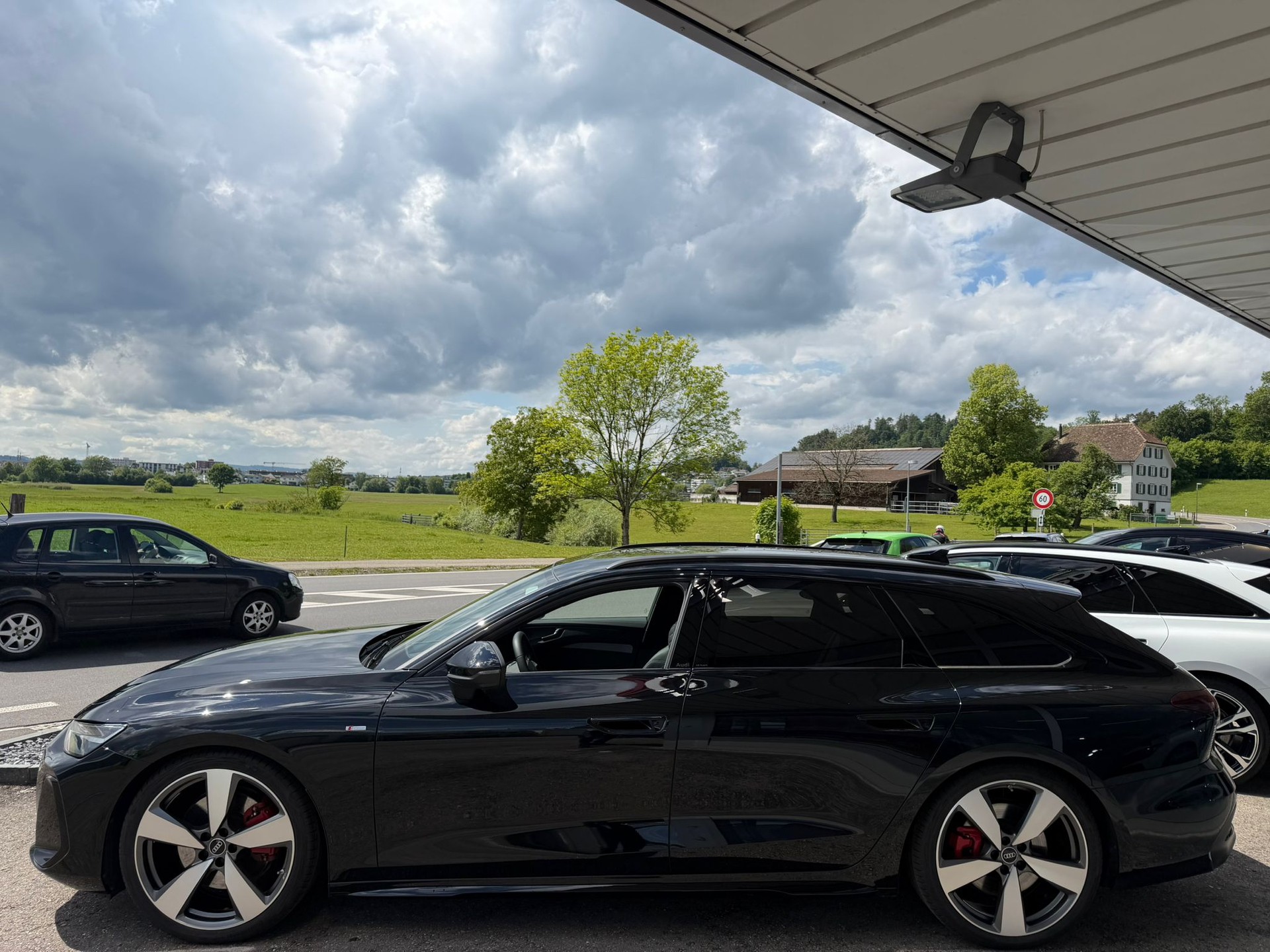 AUDI A6 Avant TFSI quattro 270 kW S tronic-image-5