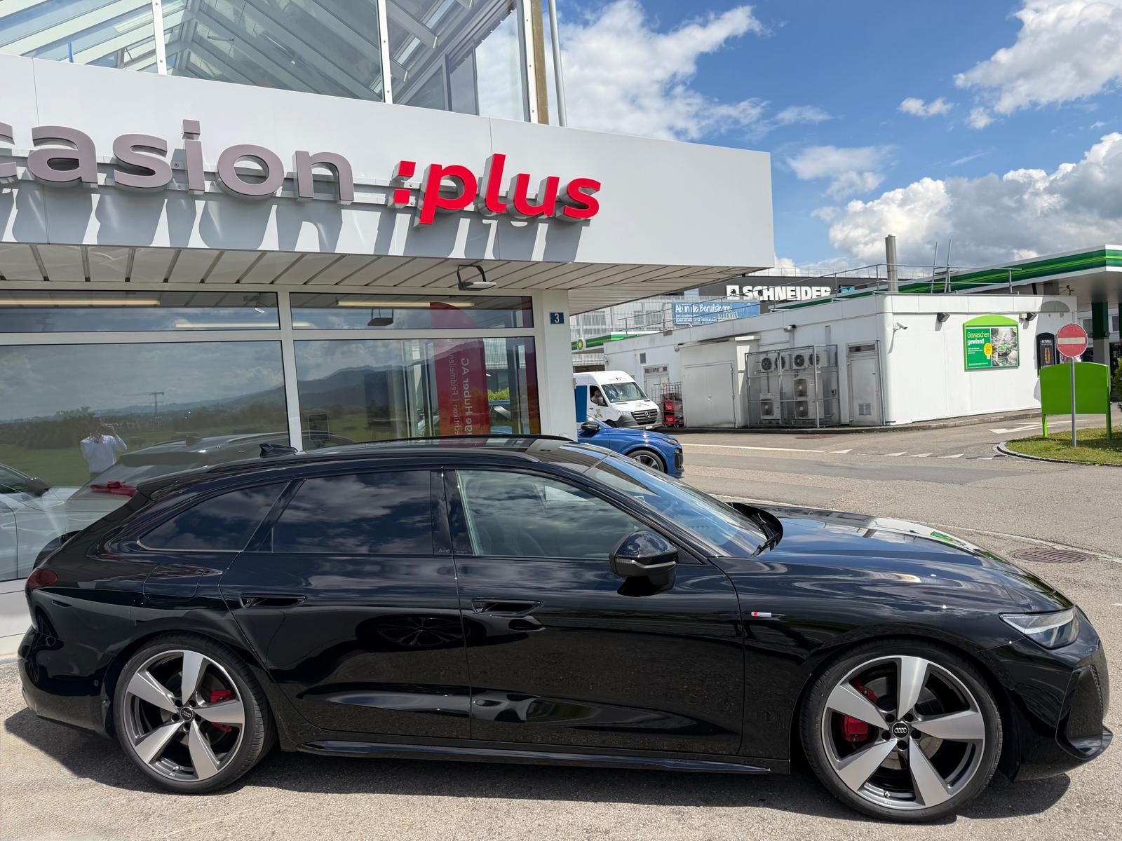 AUDI A6 Avant TFSI quattro 270 kW S tronic-image-2