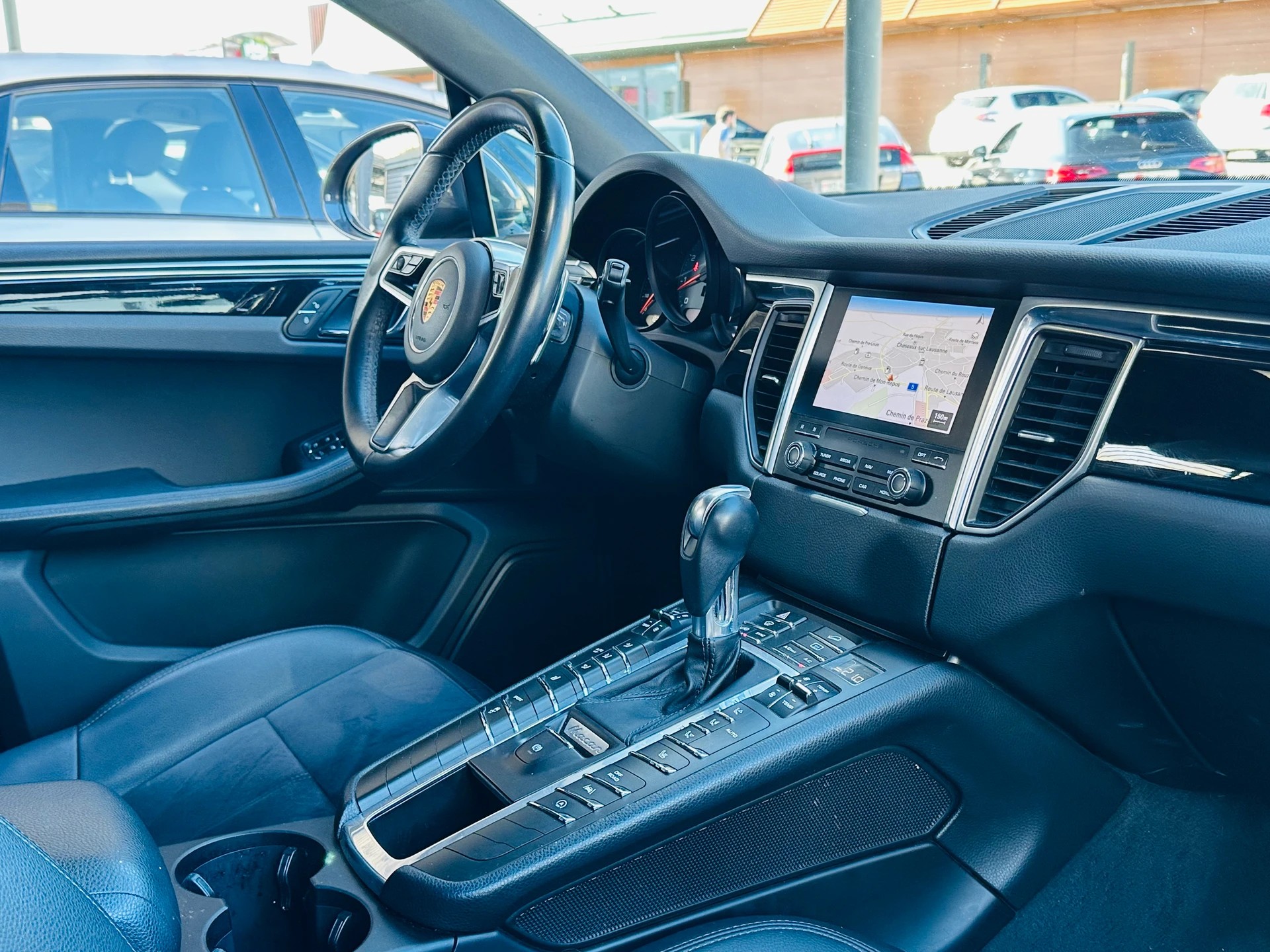 PORSCHE Macan S PDK-image-17