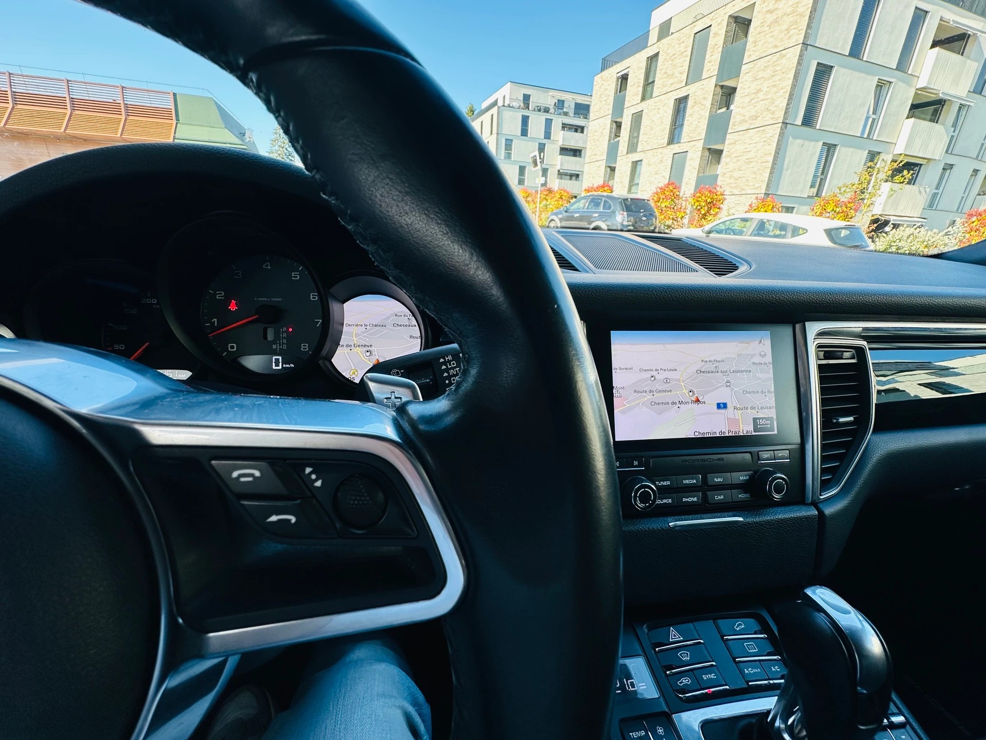 PORSCHE Macan S PDK-image-13