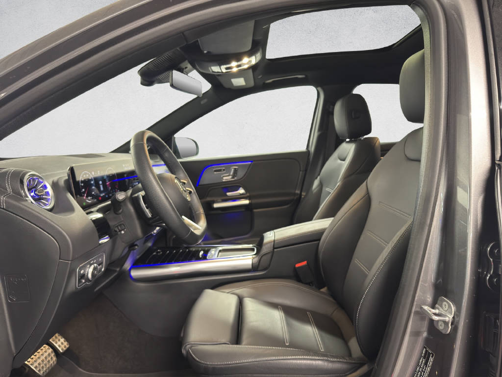MERCEDES-BENZ GLA 220 d AMG Line 4Matic Swiss Star-image-9
