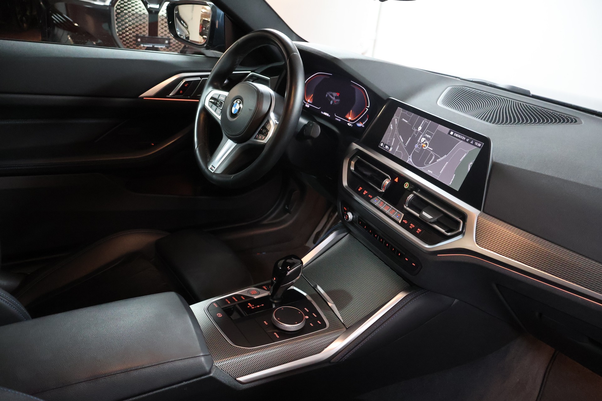 BMW 420i Coupé M Sport Steptronic-image-12