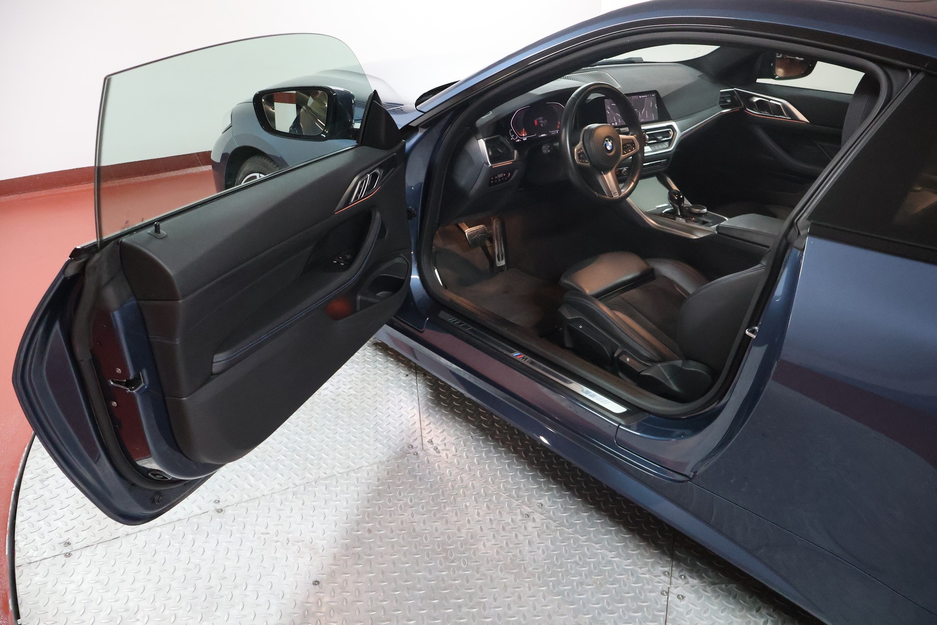 BMW 420i Coupé M Sport Steptronic-image-5