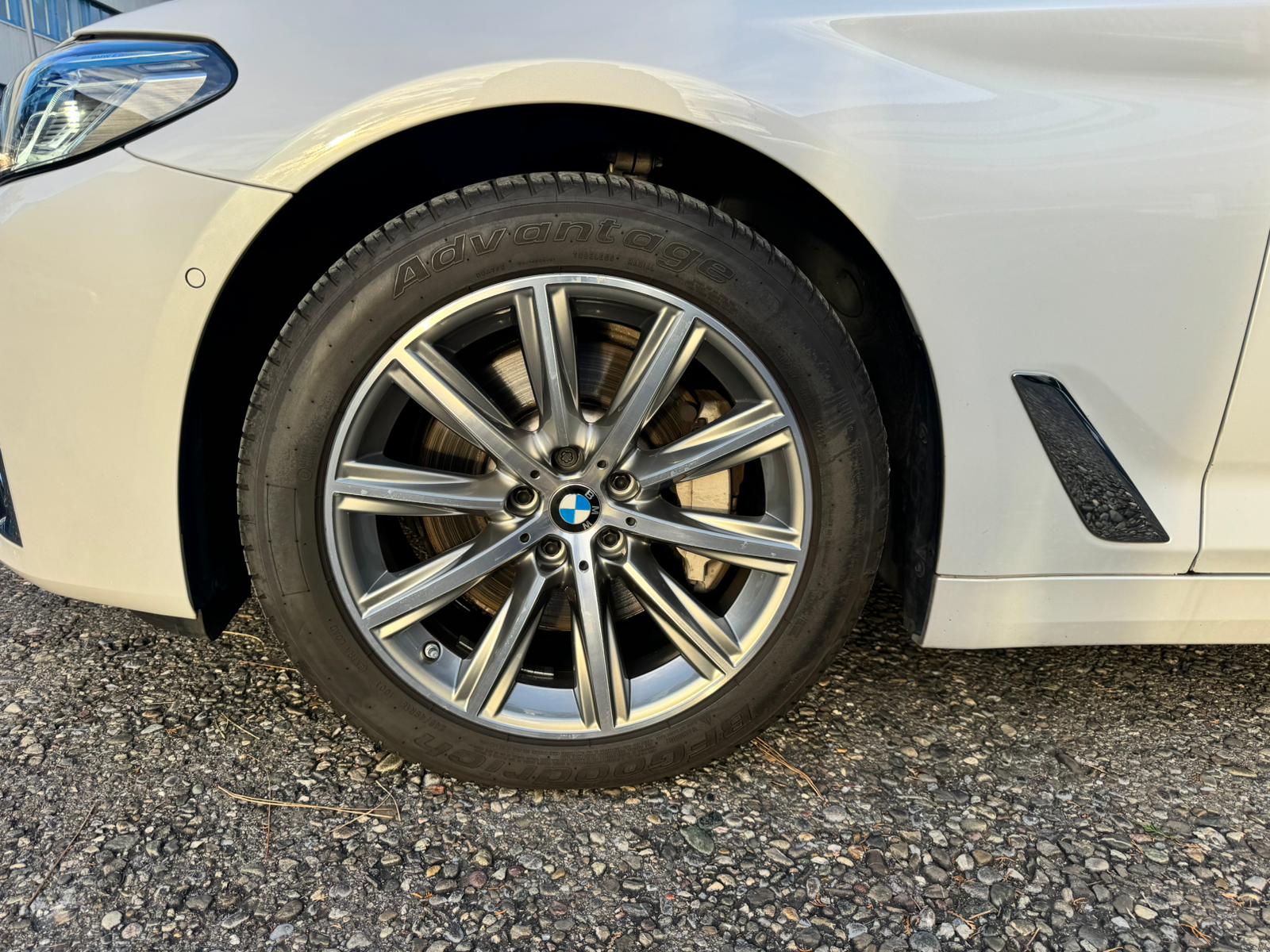 BMW 530i xDrive CH FAHRZEUG-image-18