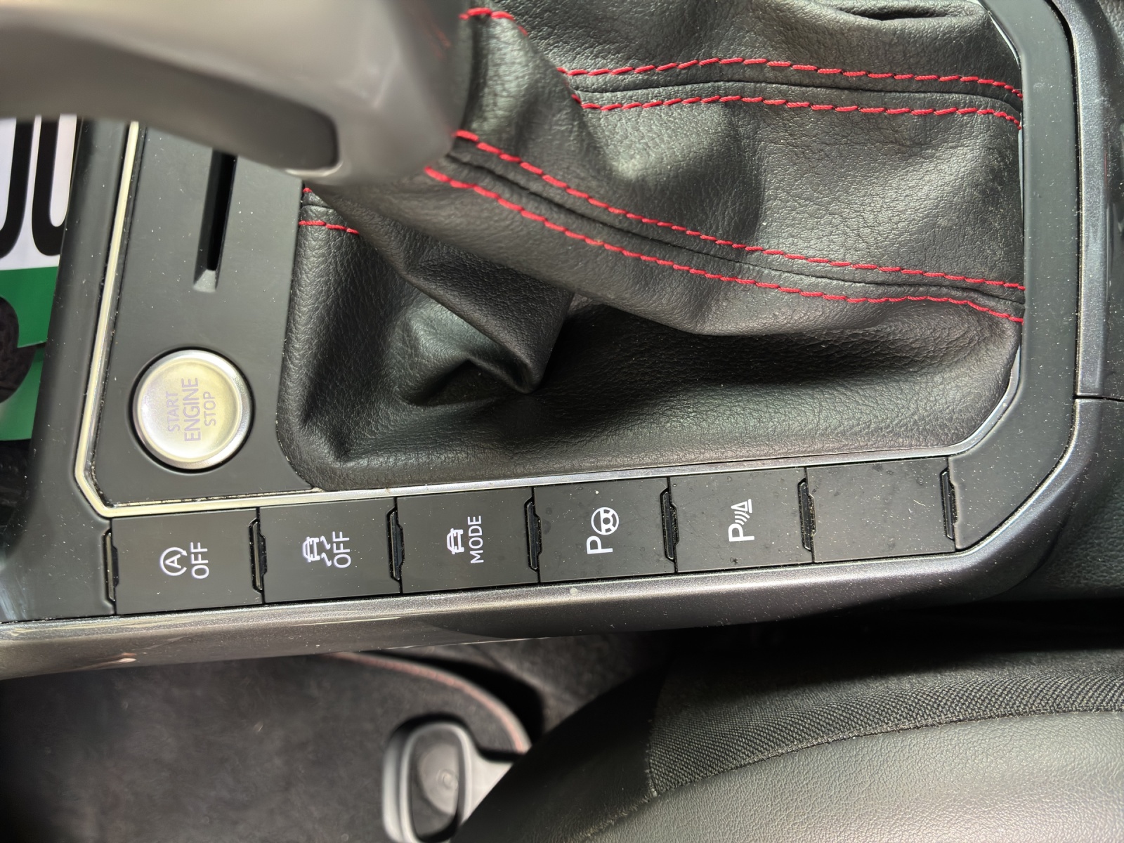 VW Polo 2.0 TSI GTI DSG-image-15