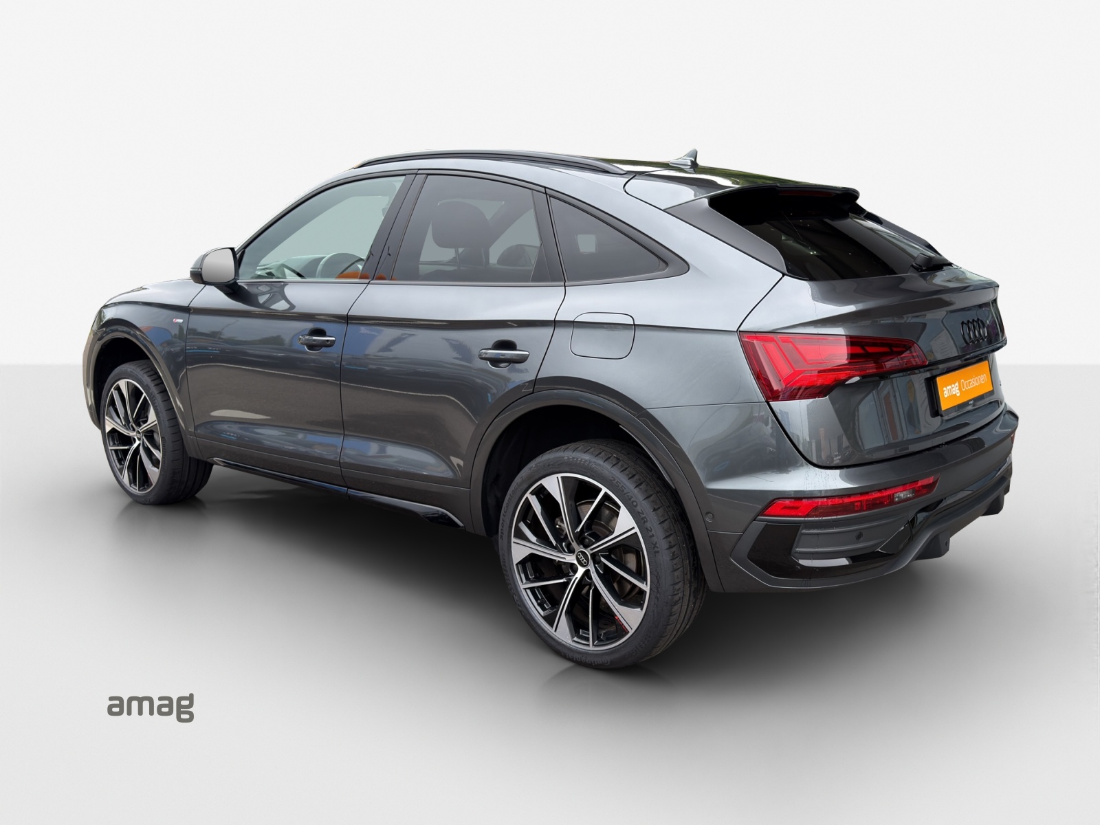 AUDI Q5 Sportback 55 TFSI e PHEV S line quattro S-tronic-image-2