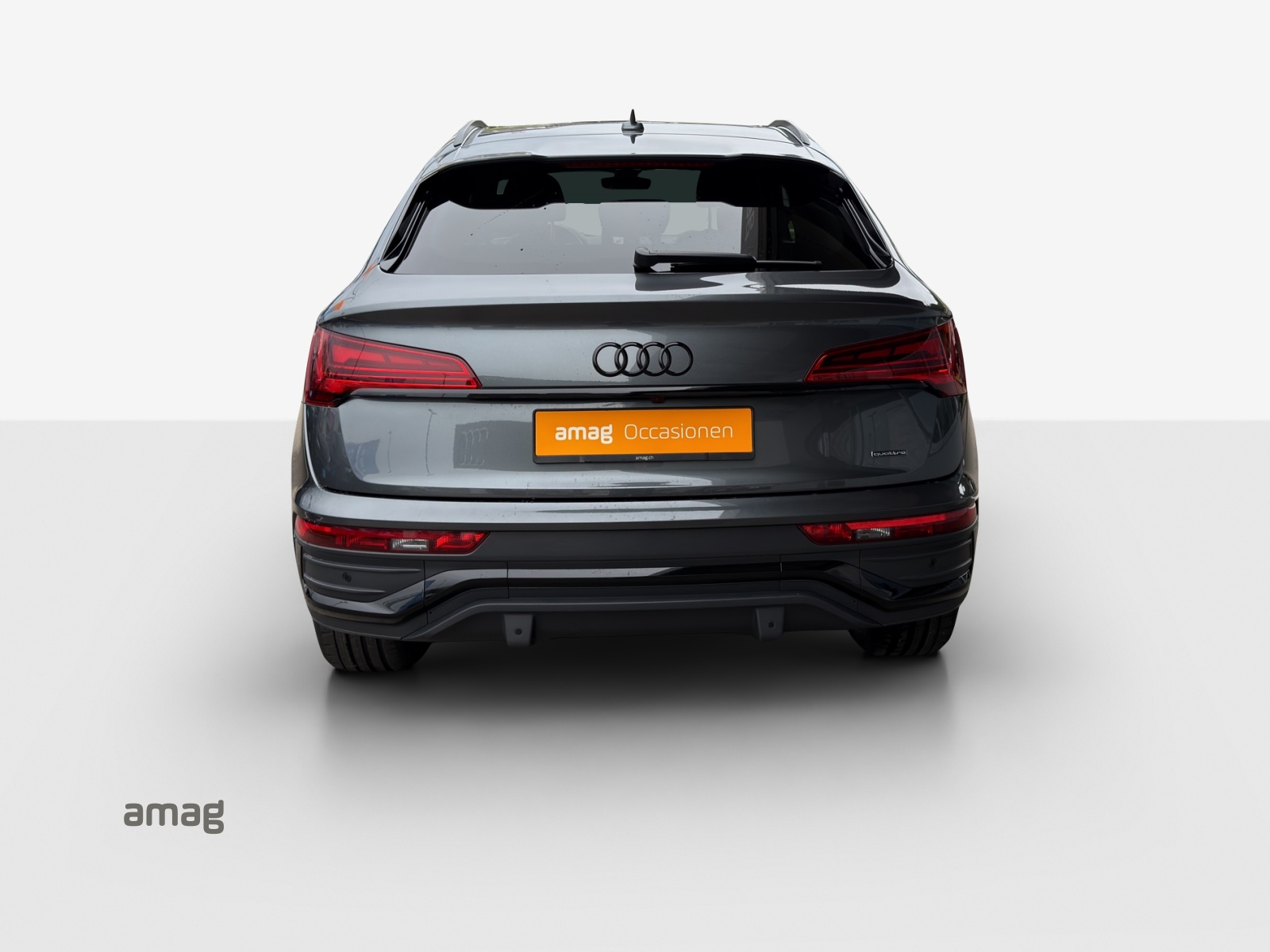 AUDI Q5 Sportback 55 TFSI e PHEV S line quattro S-tronic-image-3