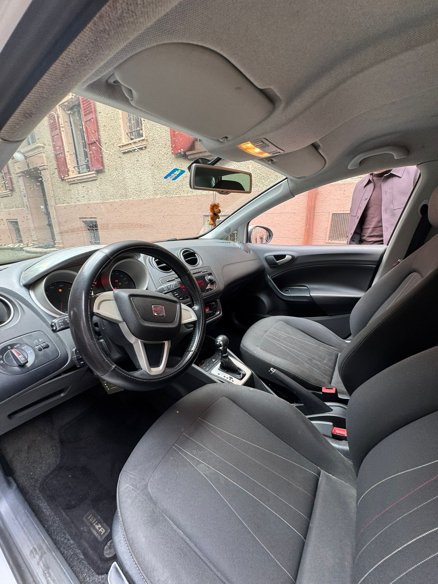 SEAT Ibiza 1.2 TSI Style DSG-image-6
