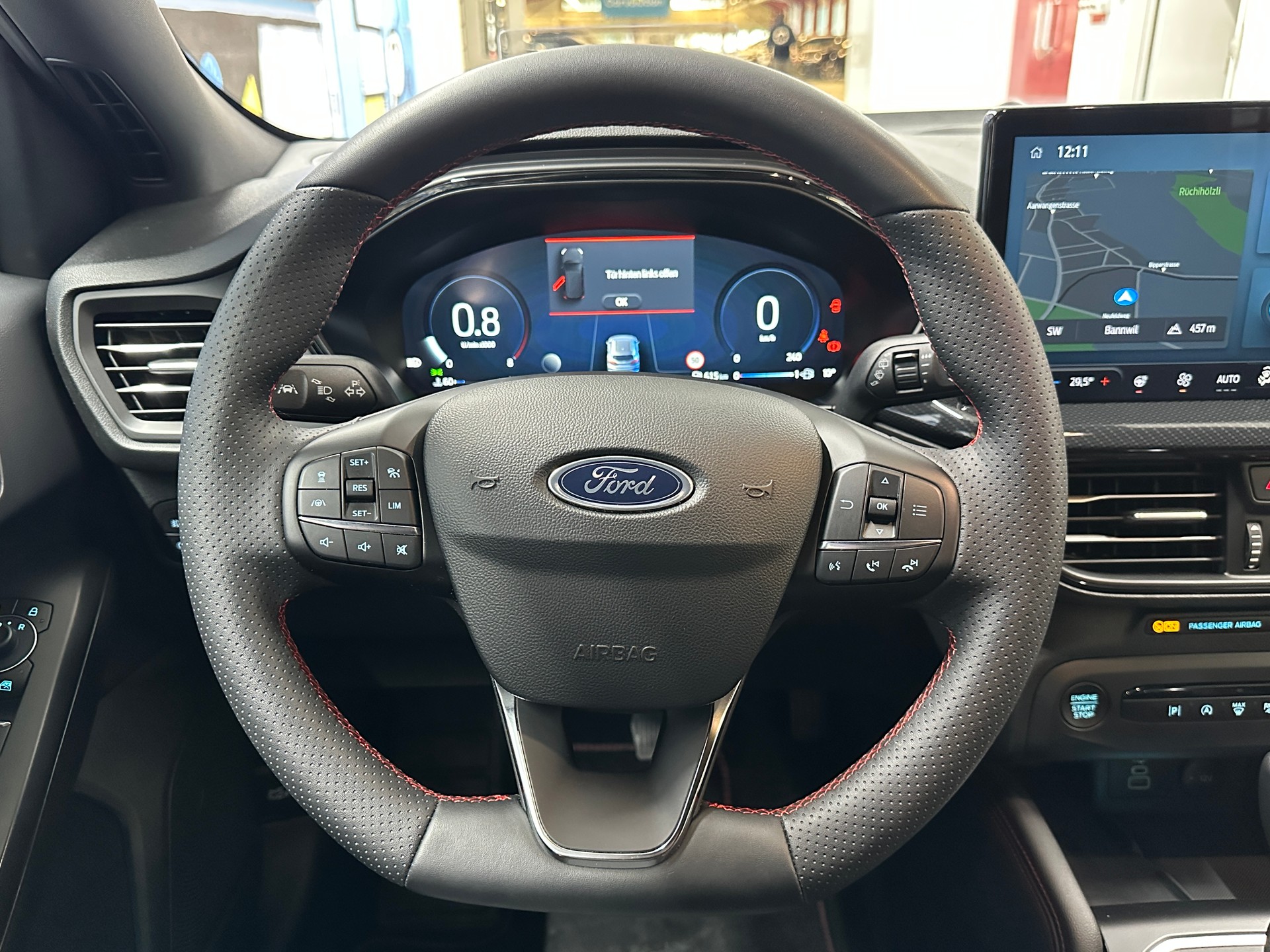 FORD Focus 1.0 MHEV ST-Line X Automat-image-10