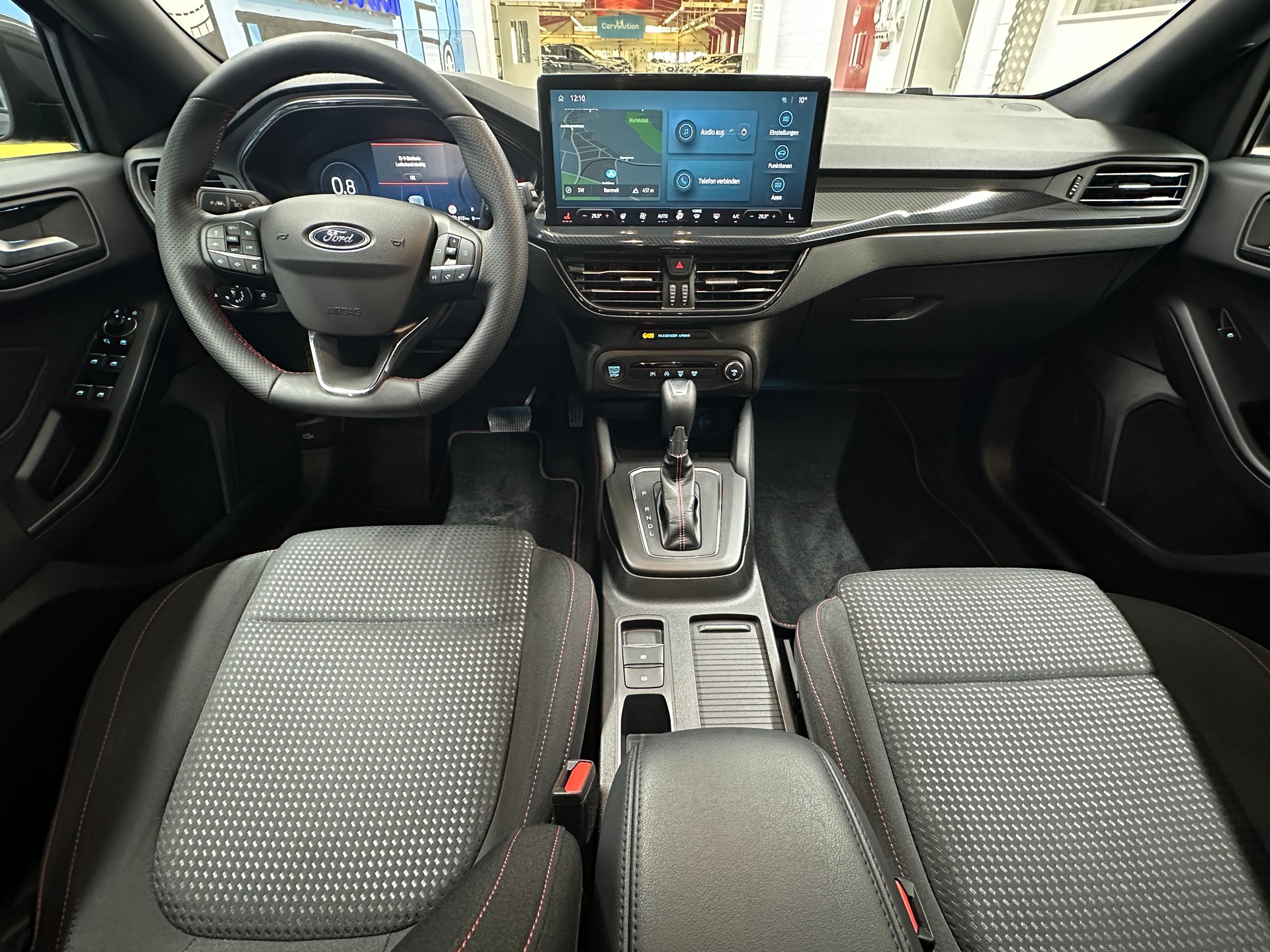 FORD Focus 1.0 MHEV ST-Line X Automat-image-9