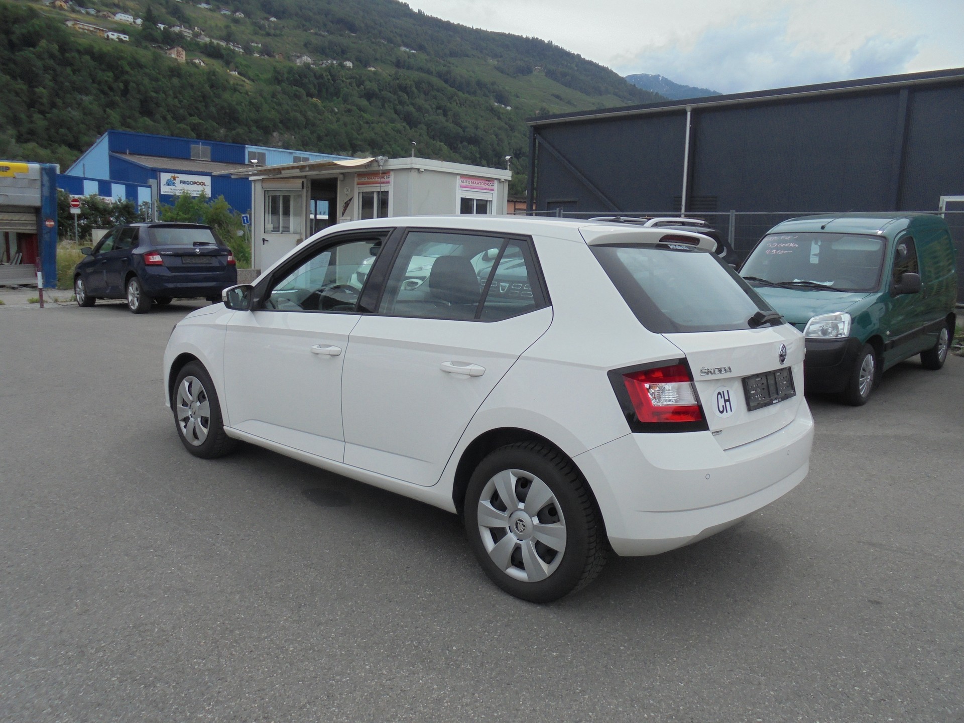 SKODA Fabia 1.4 TDI Ambition DSG-image-5