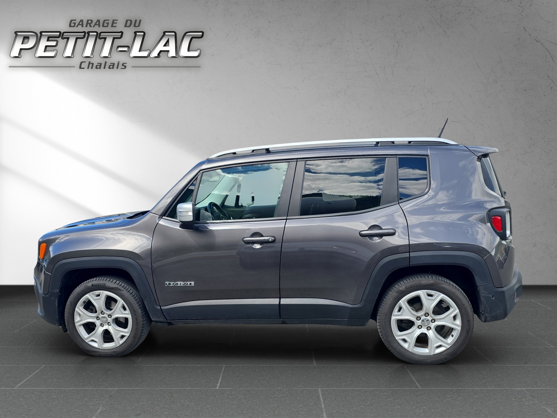JEEP Renegade 1.4 Turbo Limited AWD-image-2