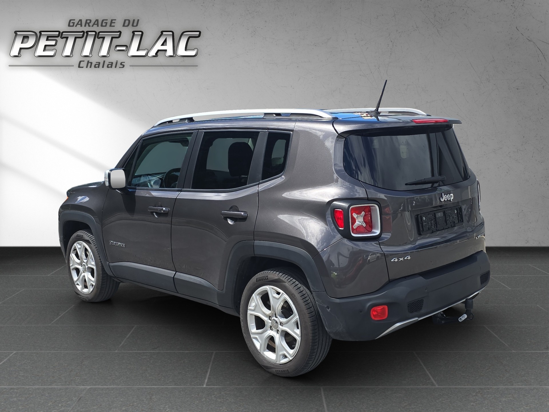 JEEP Renegade 1.4 Turbo Limited AWD-image-3