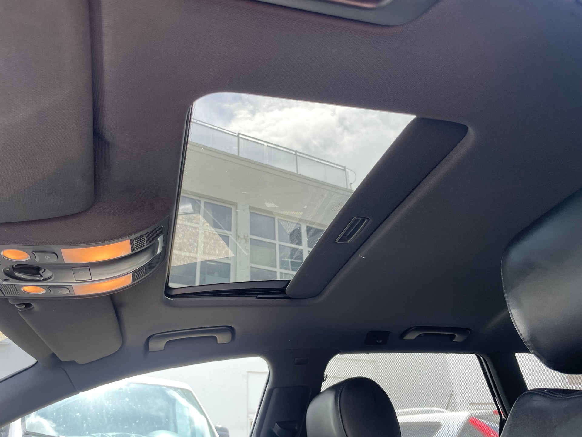 AUDI A6 Avant 3.0 V6 TDI quattro S-LINE-image-8