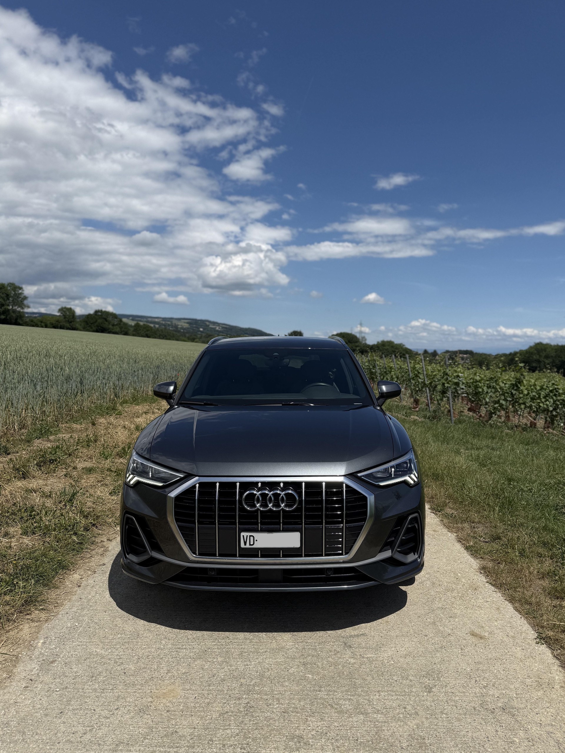 AUDI Q3-image-1