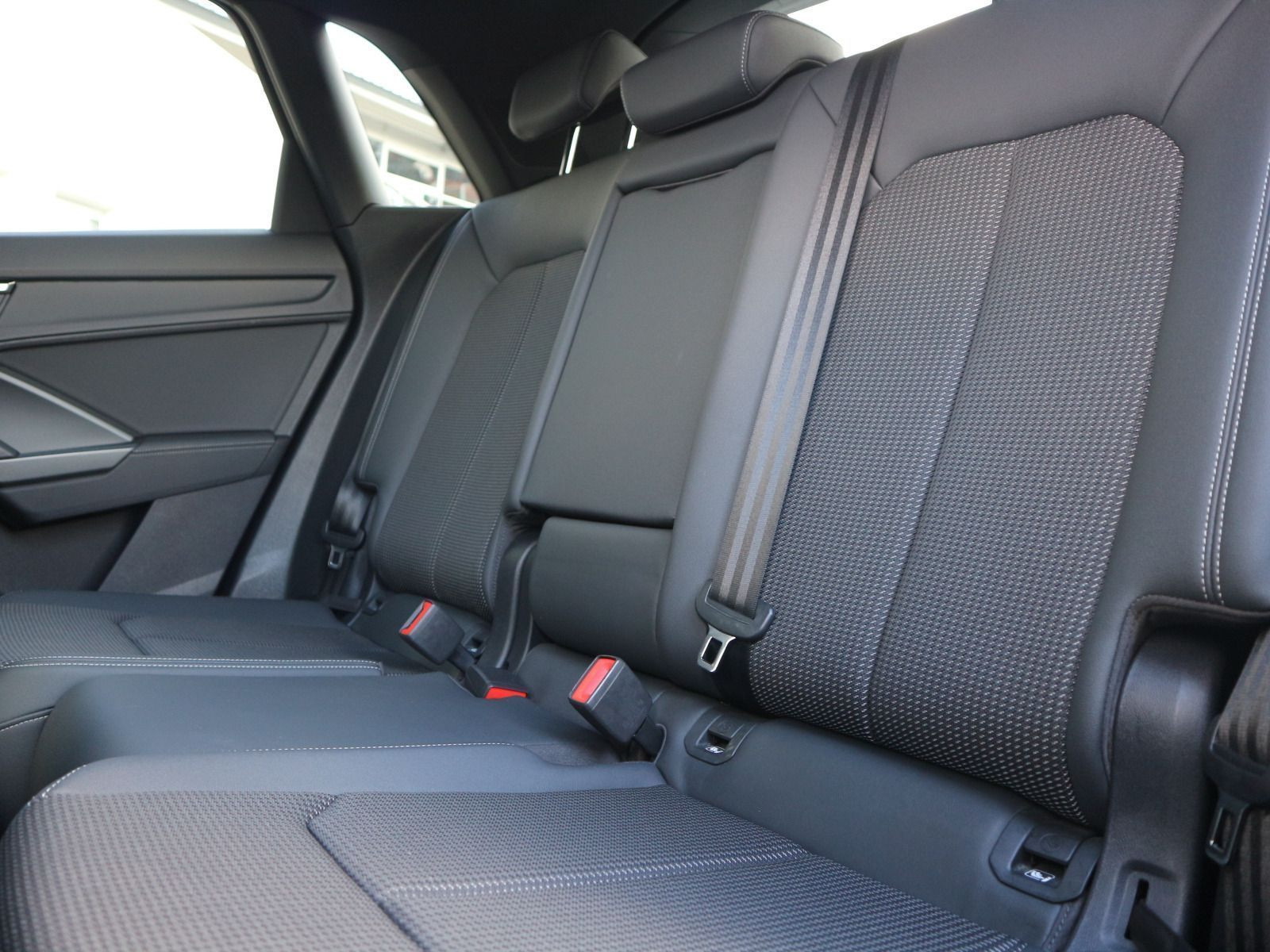 AUDI Q3-image-13