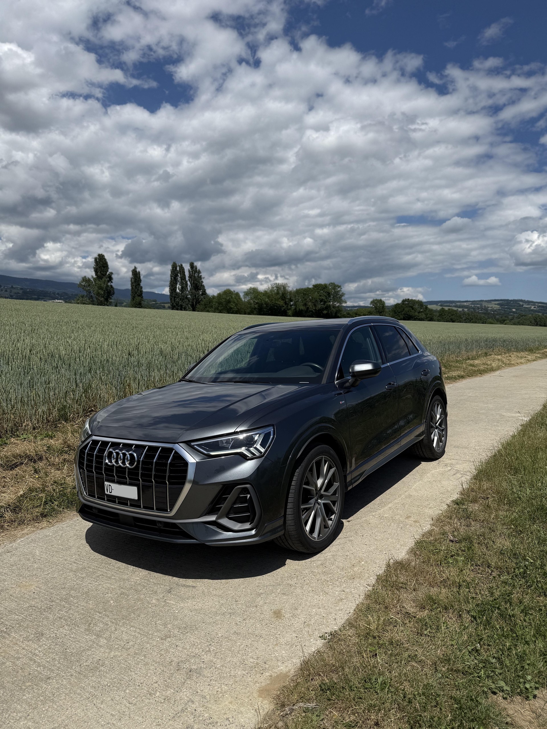 AUDI Q3-image-0