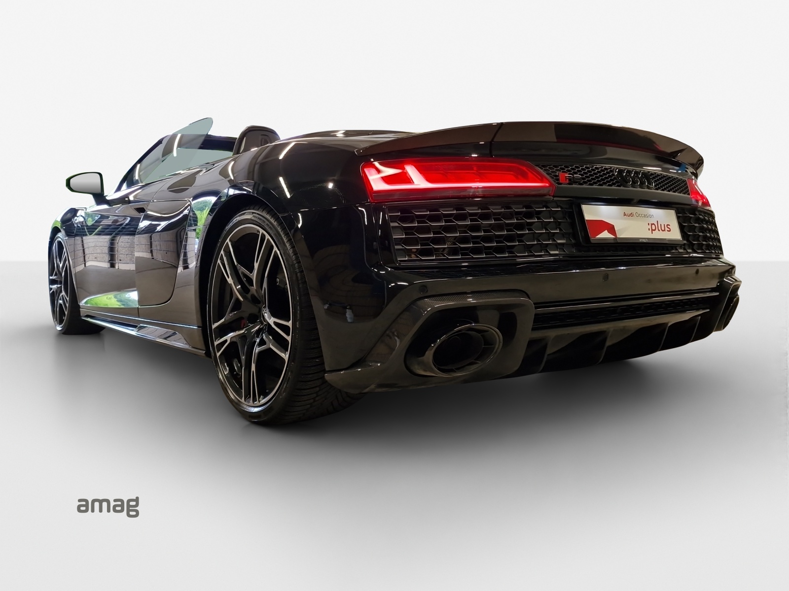 AUDI R8 Spyder performance S-Tronic-image-14