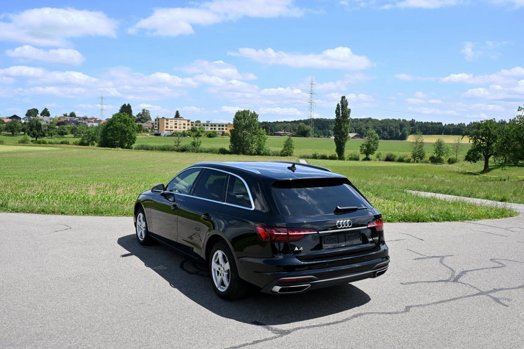 AUDI A4 Avant 2.0 TFSI 35 S-tronic-image-3