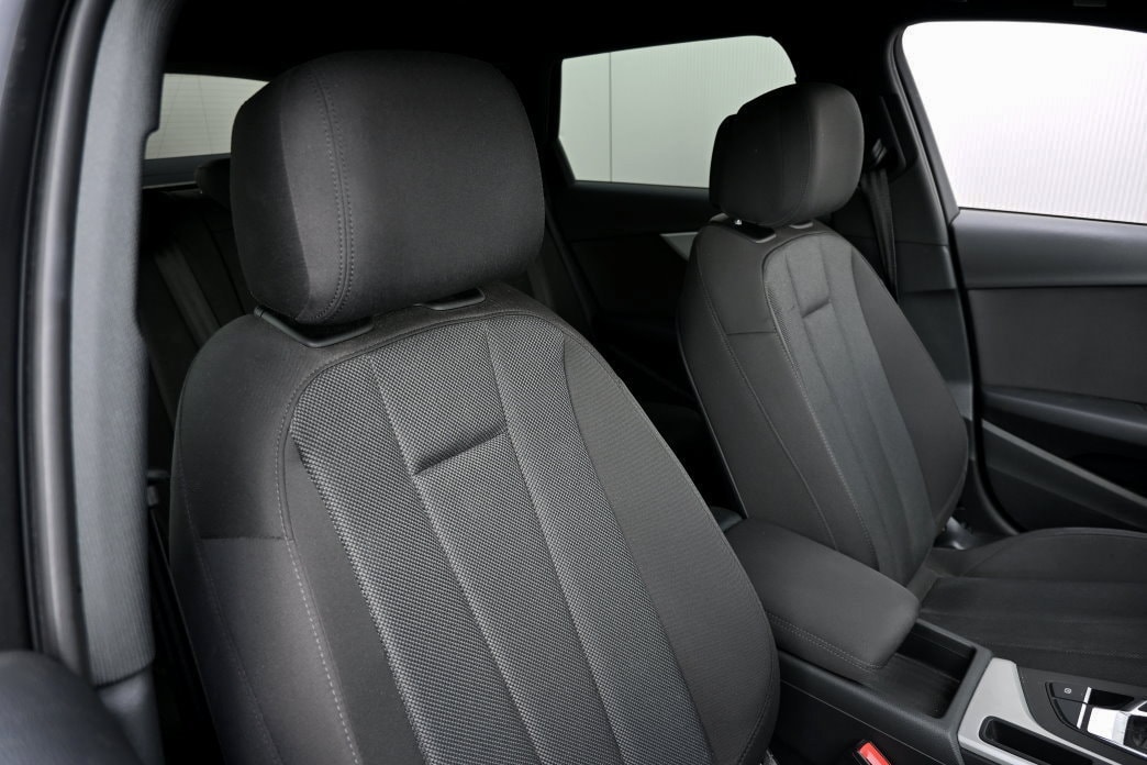 AUDI A4 Avant 2.0 TFSI 35 S-tronic-image-5