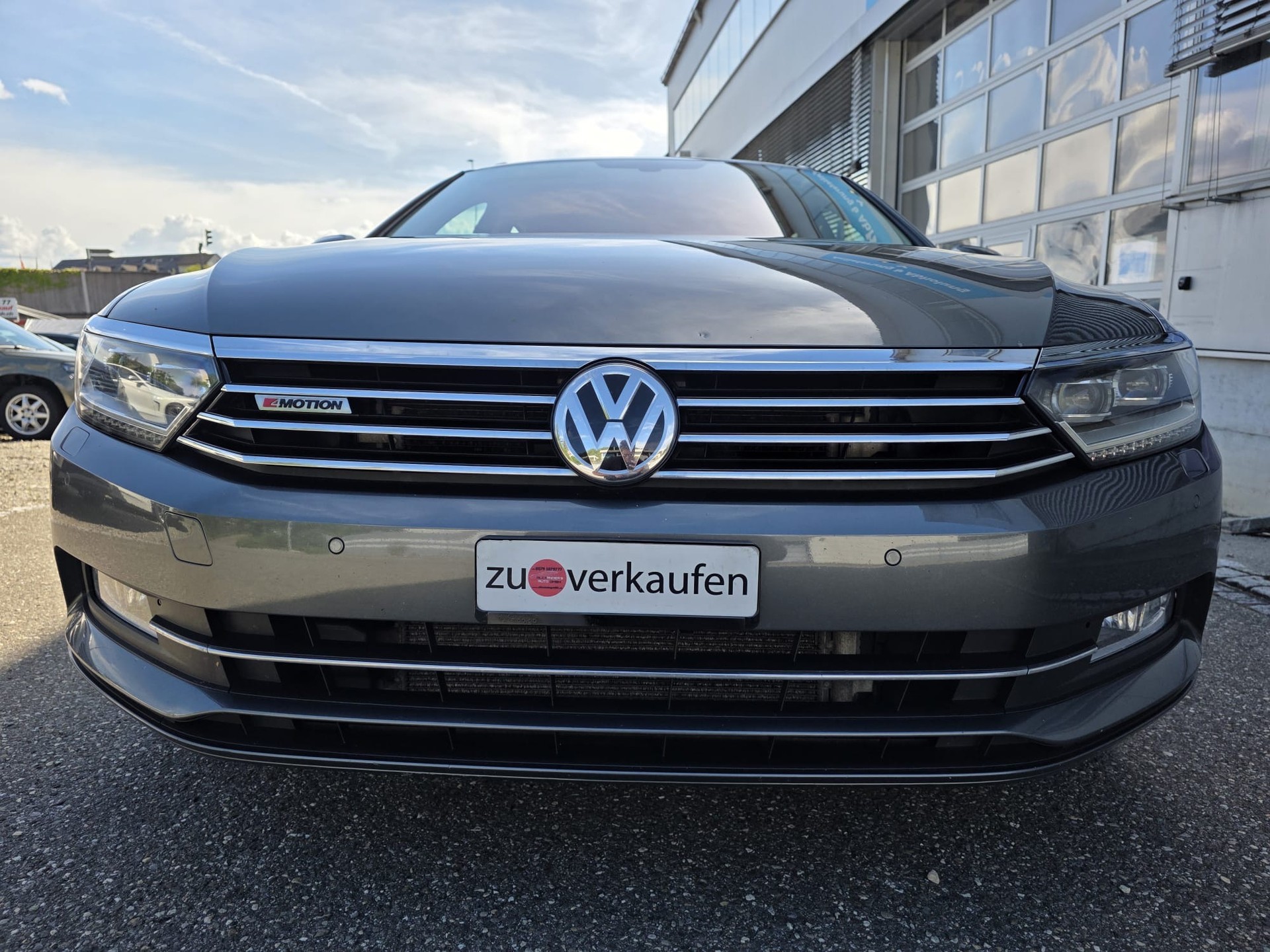 VW Passat Variant 2.0 TDI BMT Highline DSG 4Motion-image-1