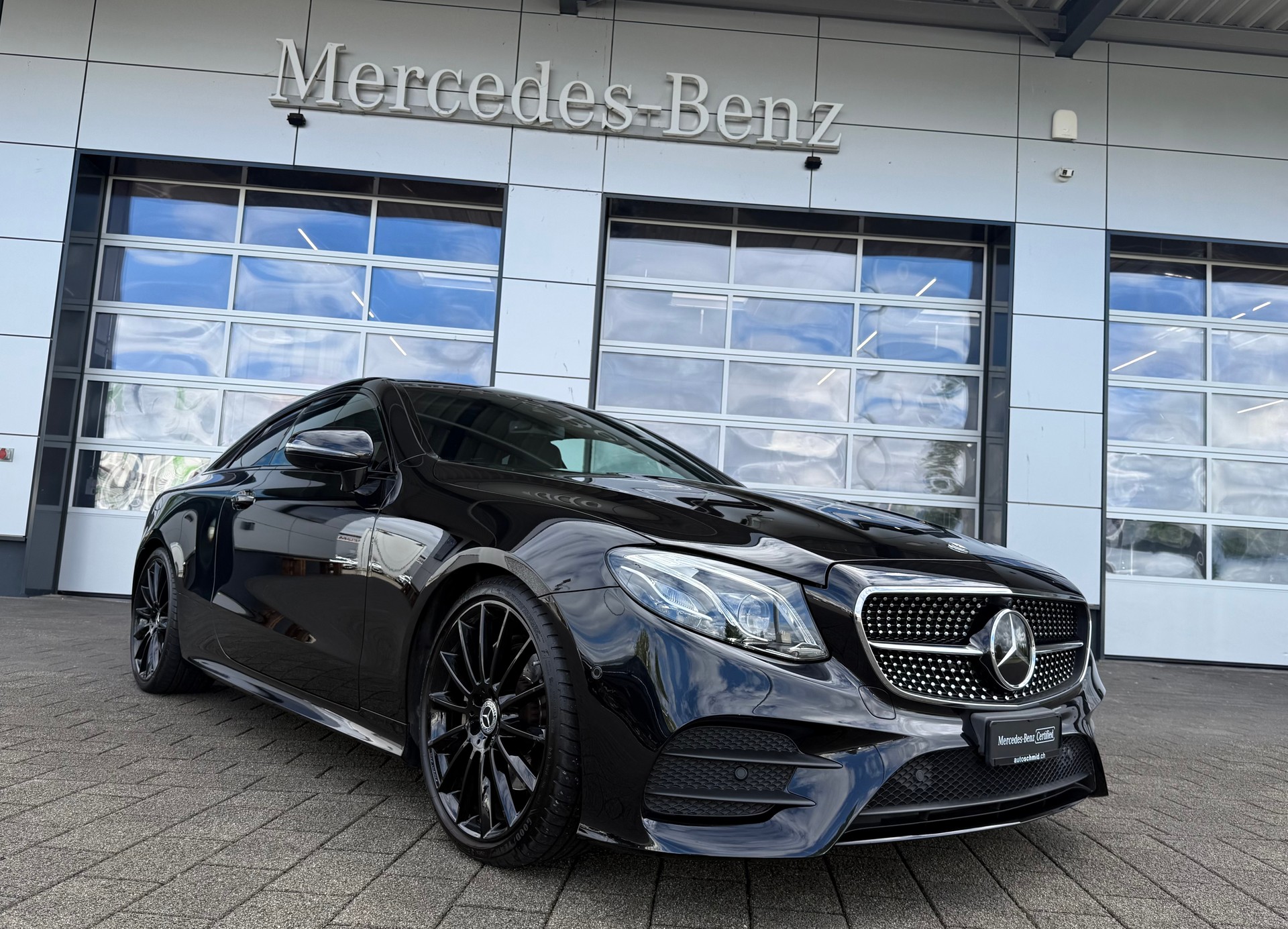 MERCEDES-BENZ E 200 Coupé AMG Line 4 Matic 9G-Tronic-image-0