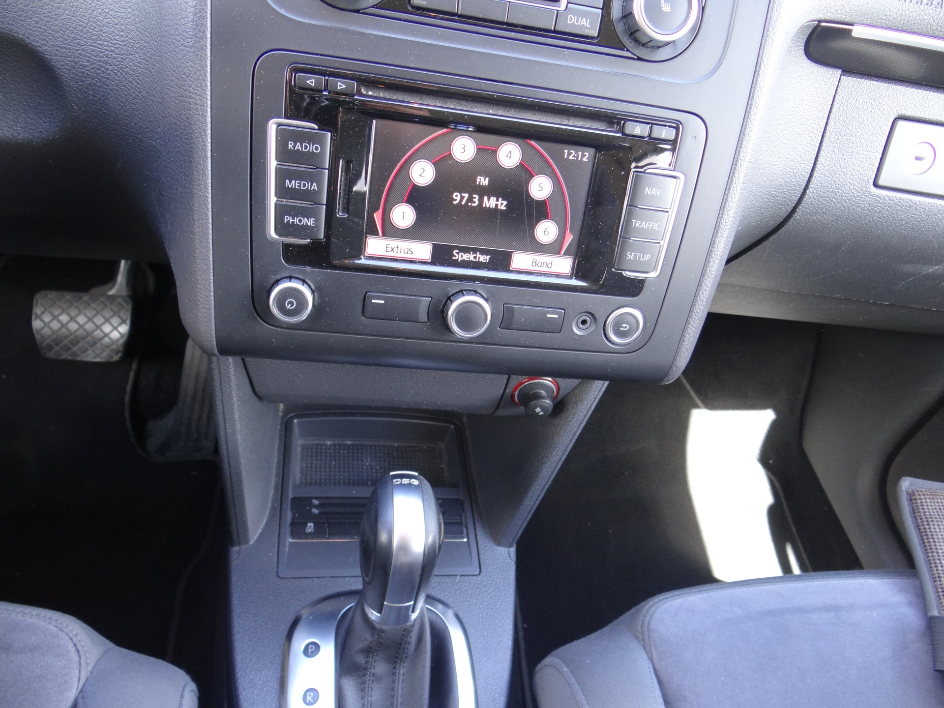 VW Touran 2.0 TDI Highline DSG-image-10