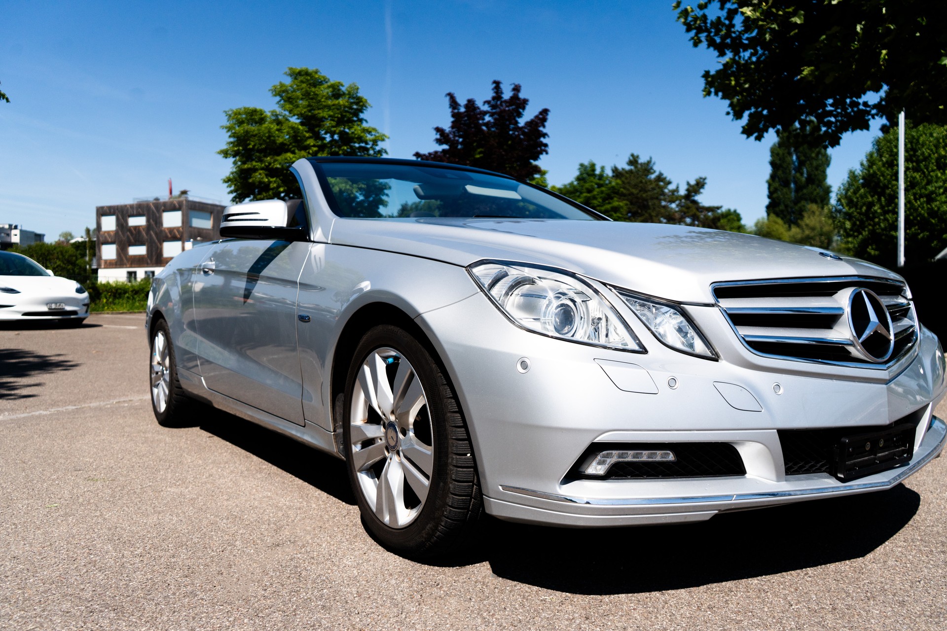MERCEDES-BENZ E 250 CGI BlueEF-image-11