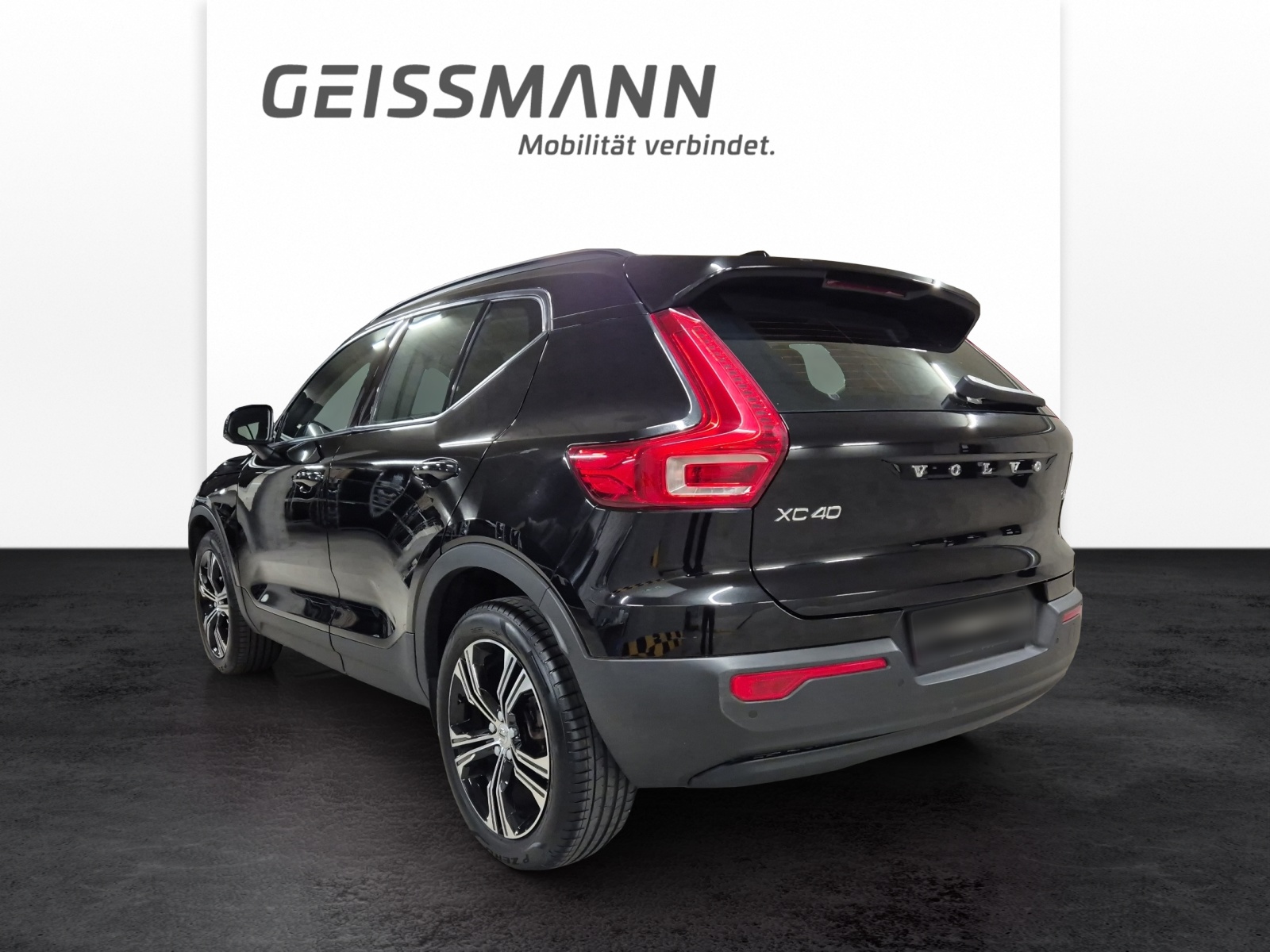 VOLVO XC40 1.5 T3 Momentum Light-image-7