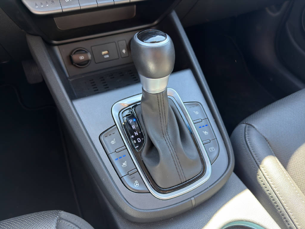 HYUNDAI Kona 1.6 GDi Hybrid Vertex-image-14
