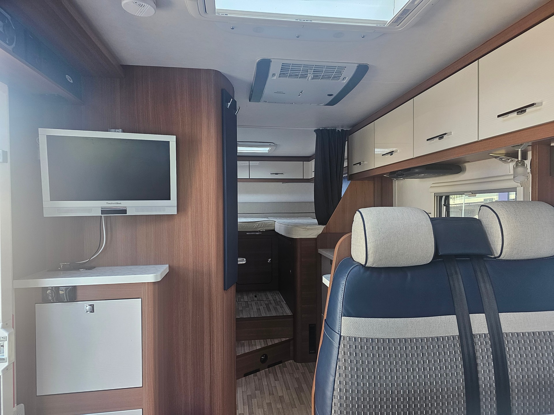 FIAT LMC 675 G Expedition Sportline ( mit Aufbauklimaanlage )-image-5
