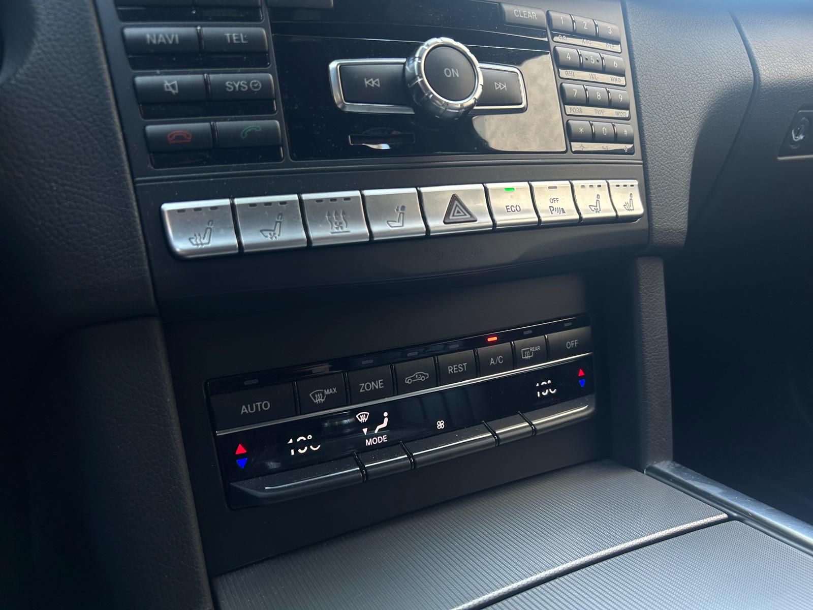 MERCEDES-BENZ E 350 BlueTEC Elégance 4Matic 7G-Tronic-image-15