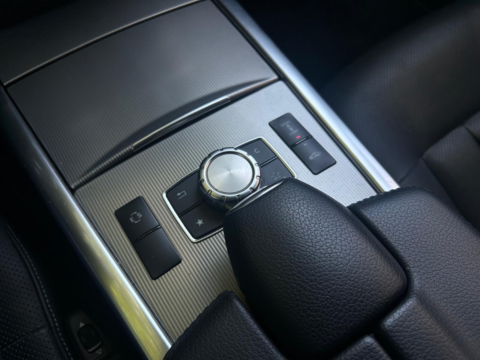 MERCEDES-BENZ E 350 BlueTEC Elégance 4Matic 7G-Tronic-image-14