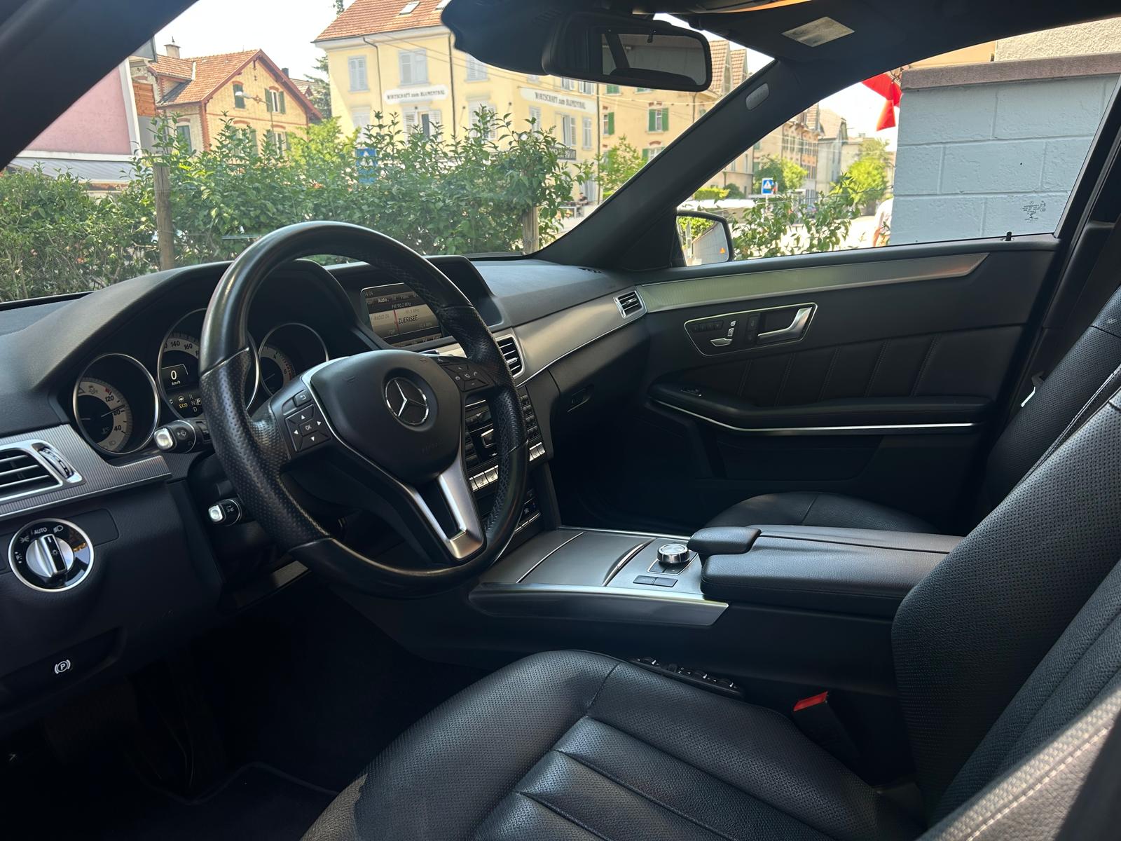 MERCEDES-BENZ E 350 BlueTEC Elégance 4Matic 7G-Tronic-image-9