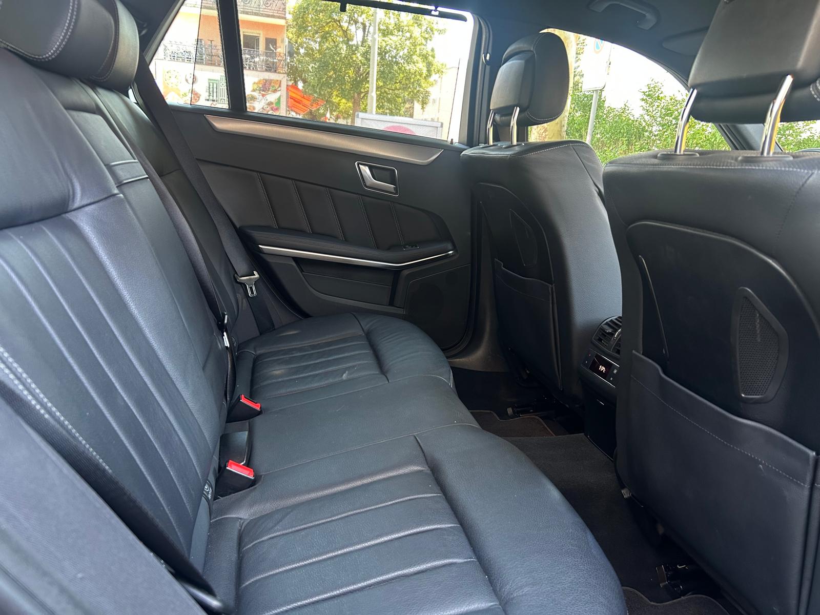 MERCEDES-BENZ E 350 BlueTEC Elégance 4Matic 7G-Tronic-image-11