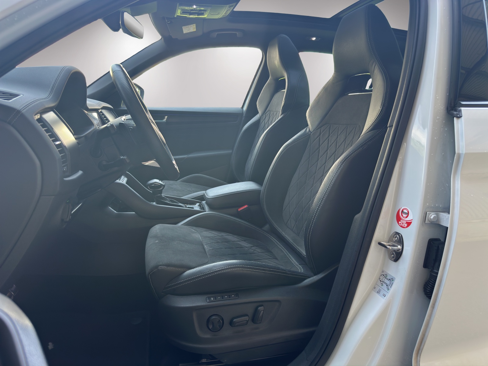 SKODA Kodiaq 2.0 TSI 4x4 SportLine-image-9