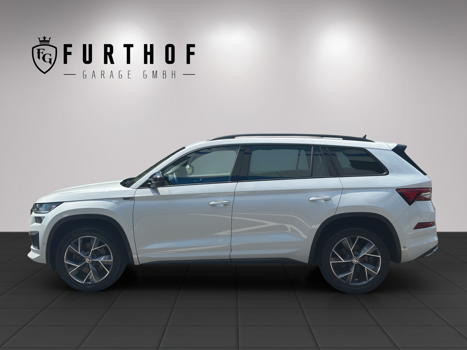 SKODA Kodiaq 2.0 TSI 4x4 SportLine-image-2