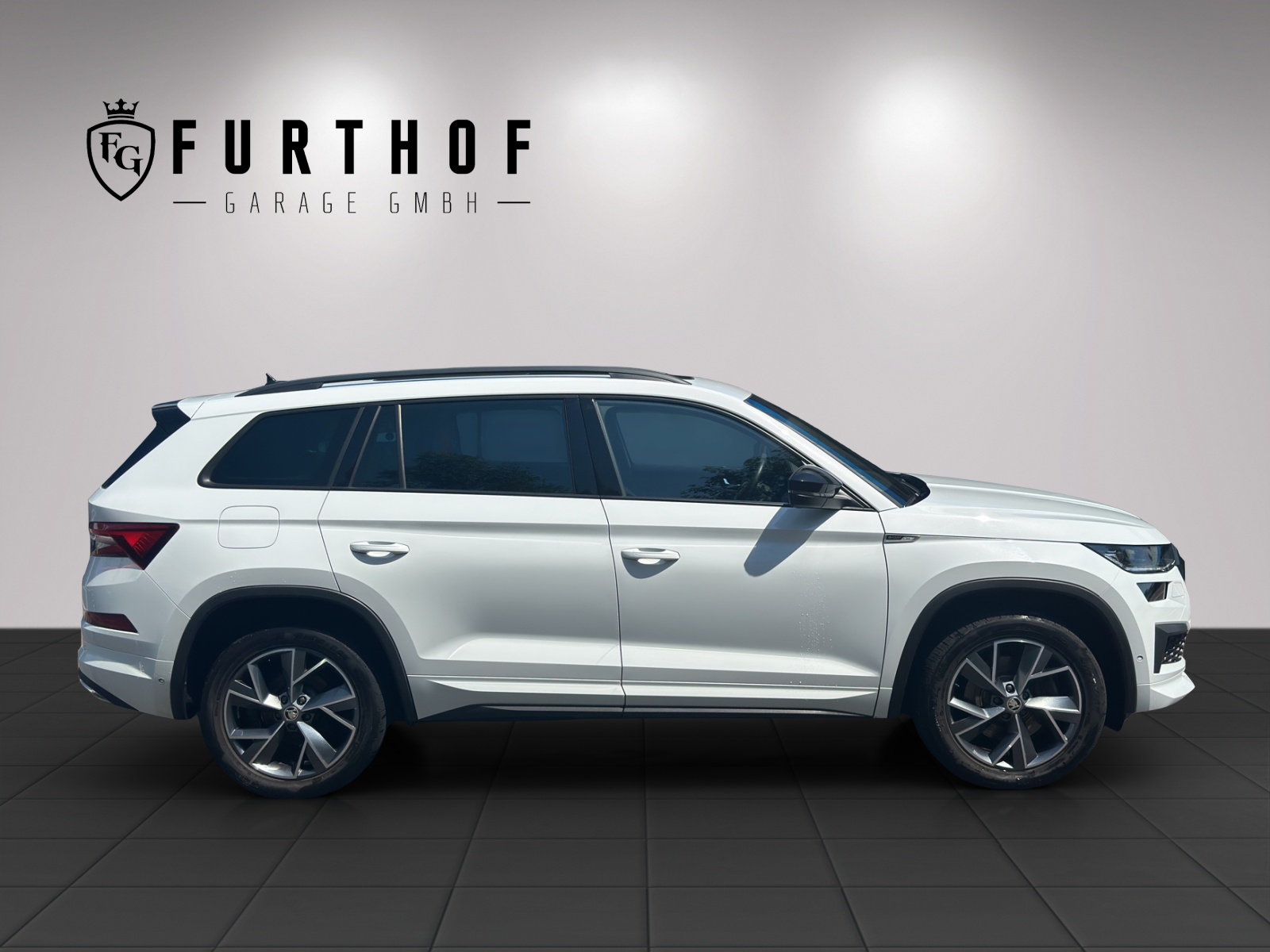 SKODA Kodiaq 2.0 TSI 4x4 SportLine-image-3