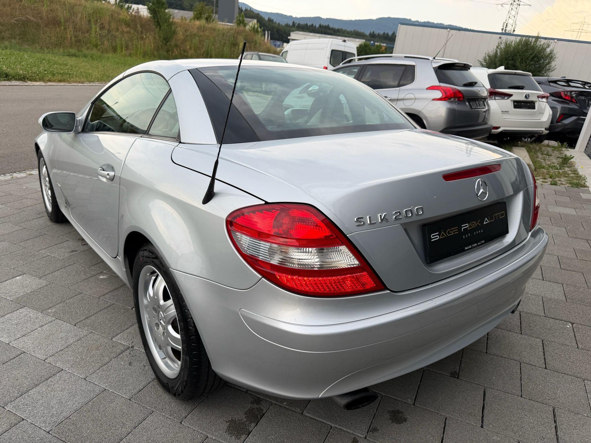 MERCEDES-BENZ SLK 200 Kompressor Cabriolet-image-19