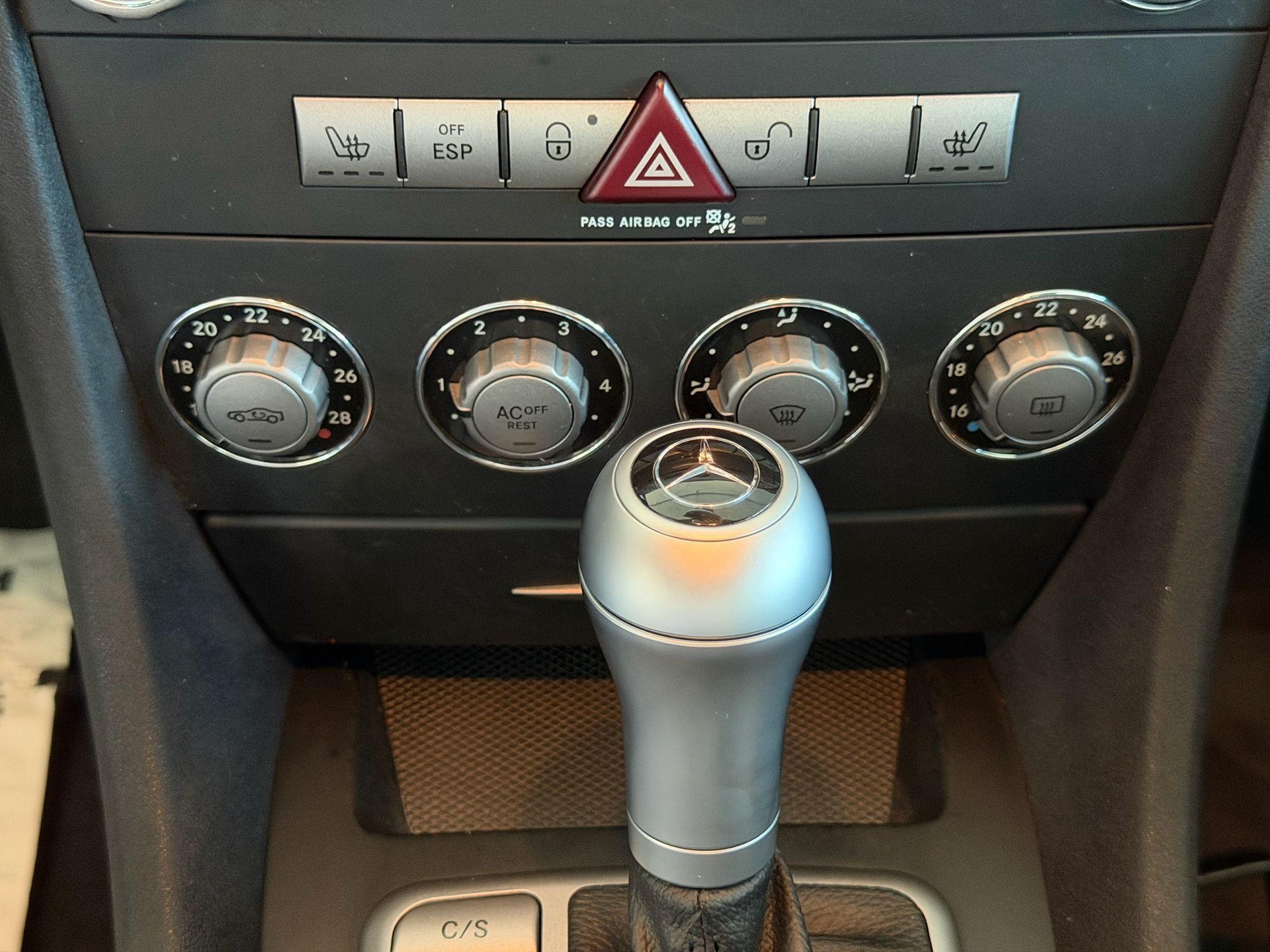 MERCEDES-BENZ SLK 200 Kompressor Cabriolet-image-14