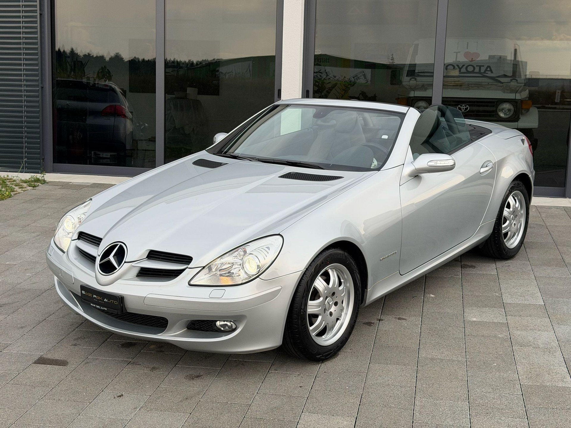 MERCEDES-BENZ SLK 200 Kompressor Cabriolet-image-0