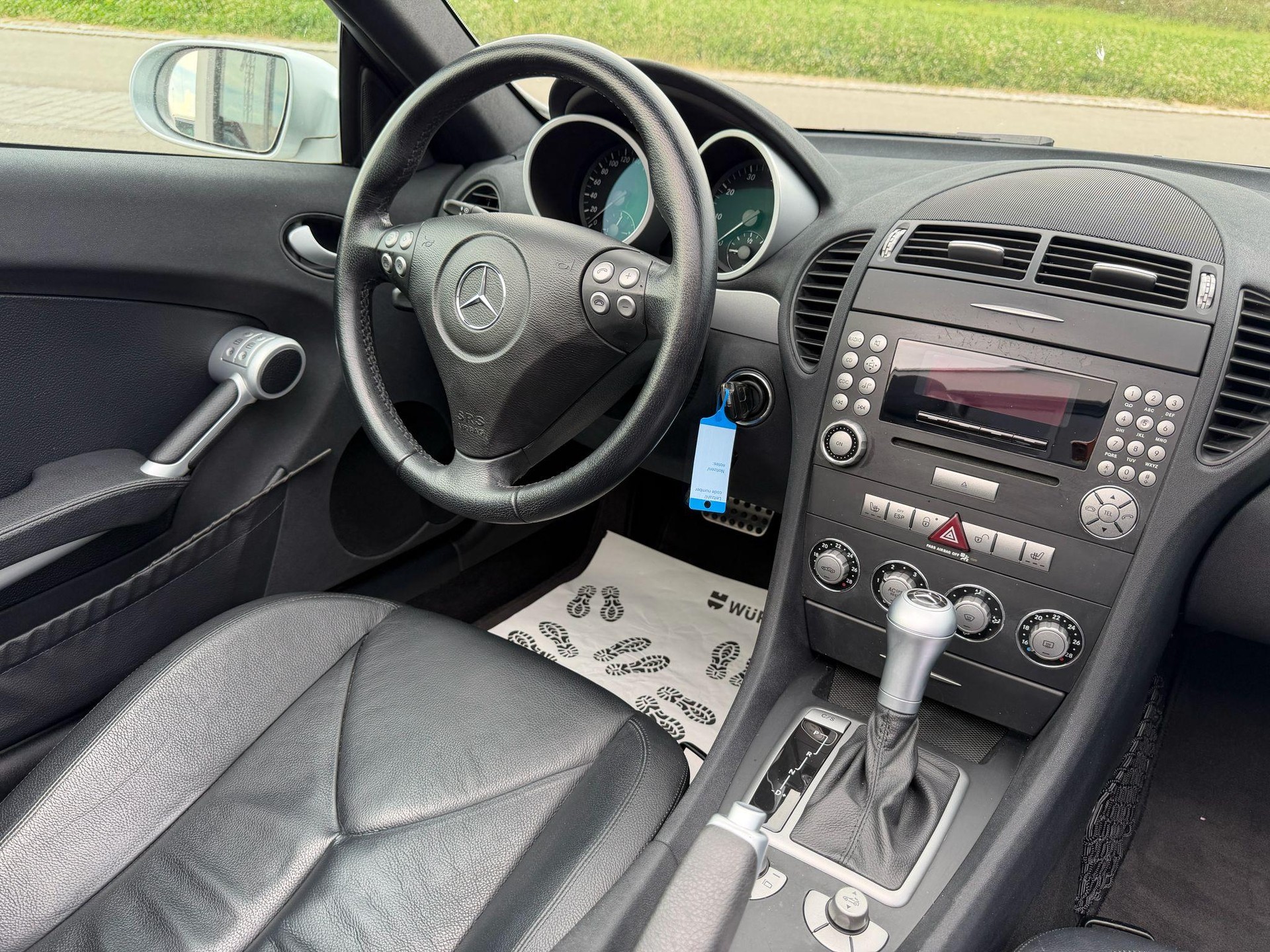 MERCEDES-BENZ SLK 200 Kompressor Cabriolet-image-11
