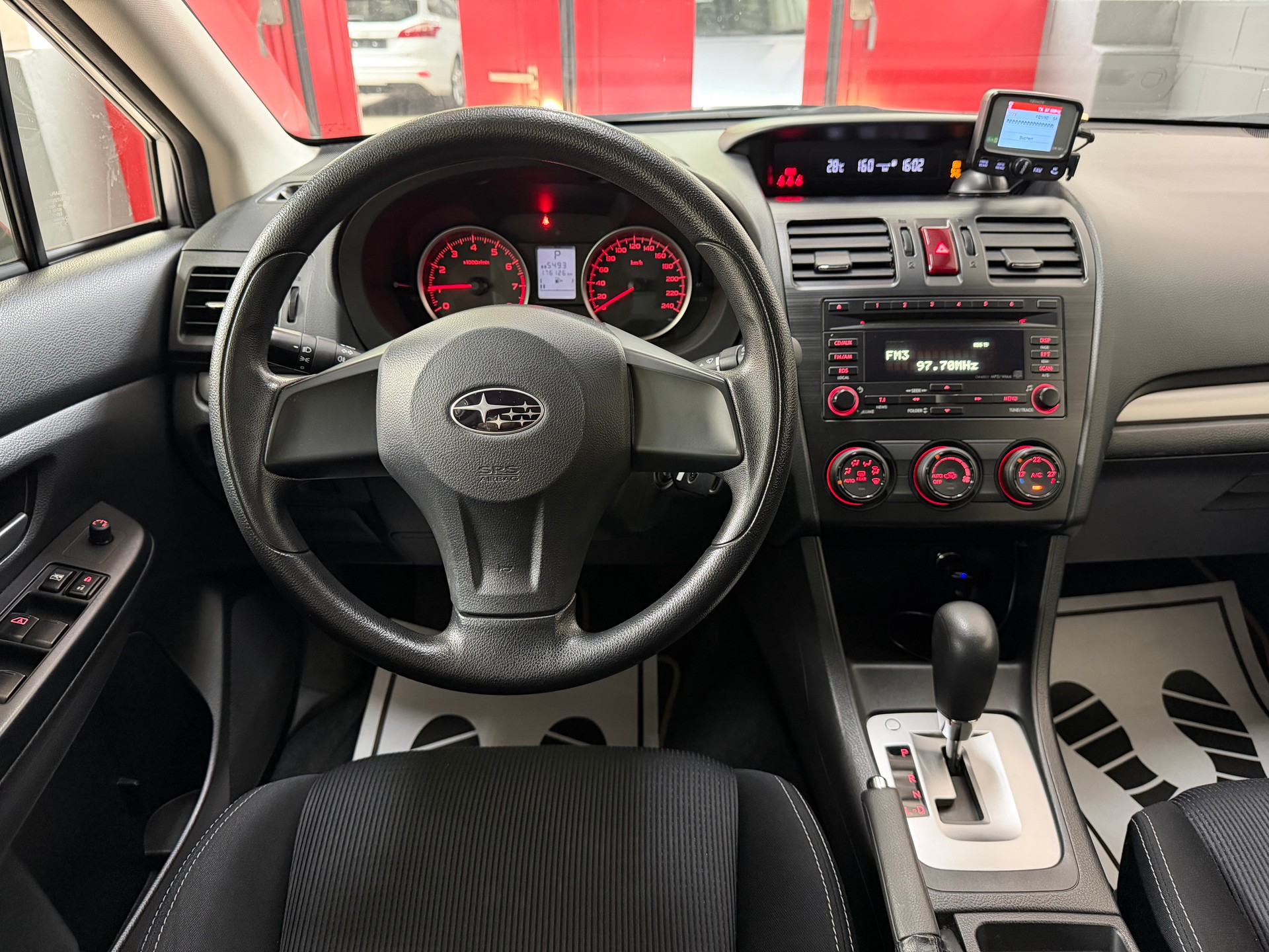 SUBARU XV 1.6 Swiss Two AWD CVT //NEU AB MFK!-image-11