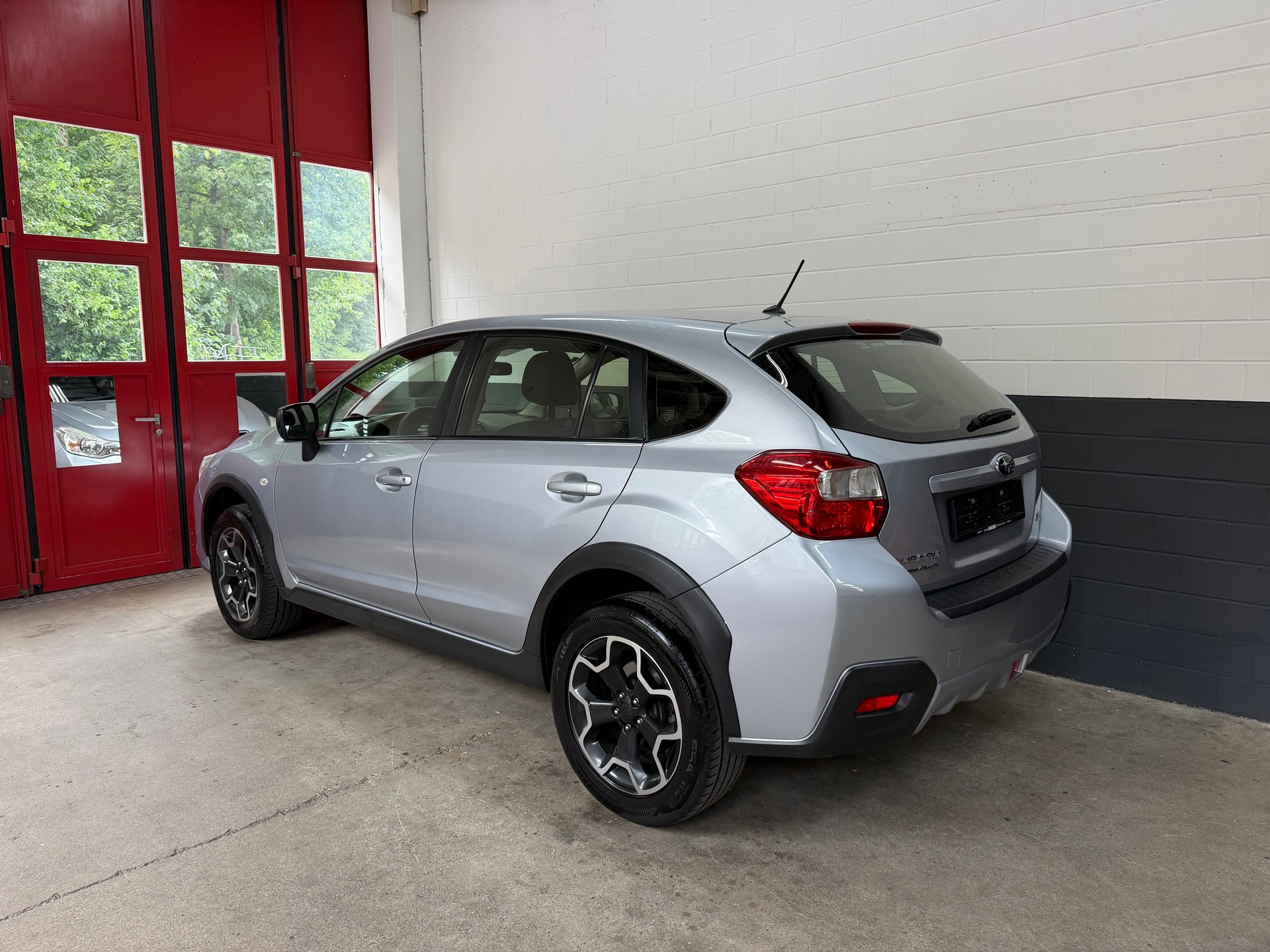 SUBARU XV 1.6 Swiss Two AWD CVT //NEU AB MFK!-image-4