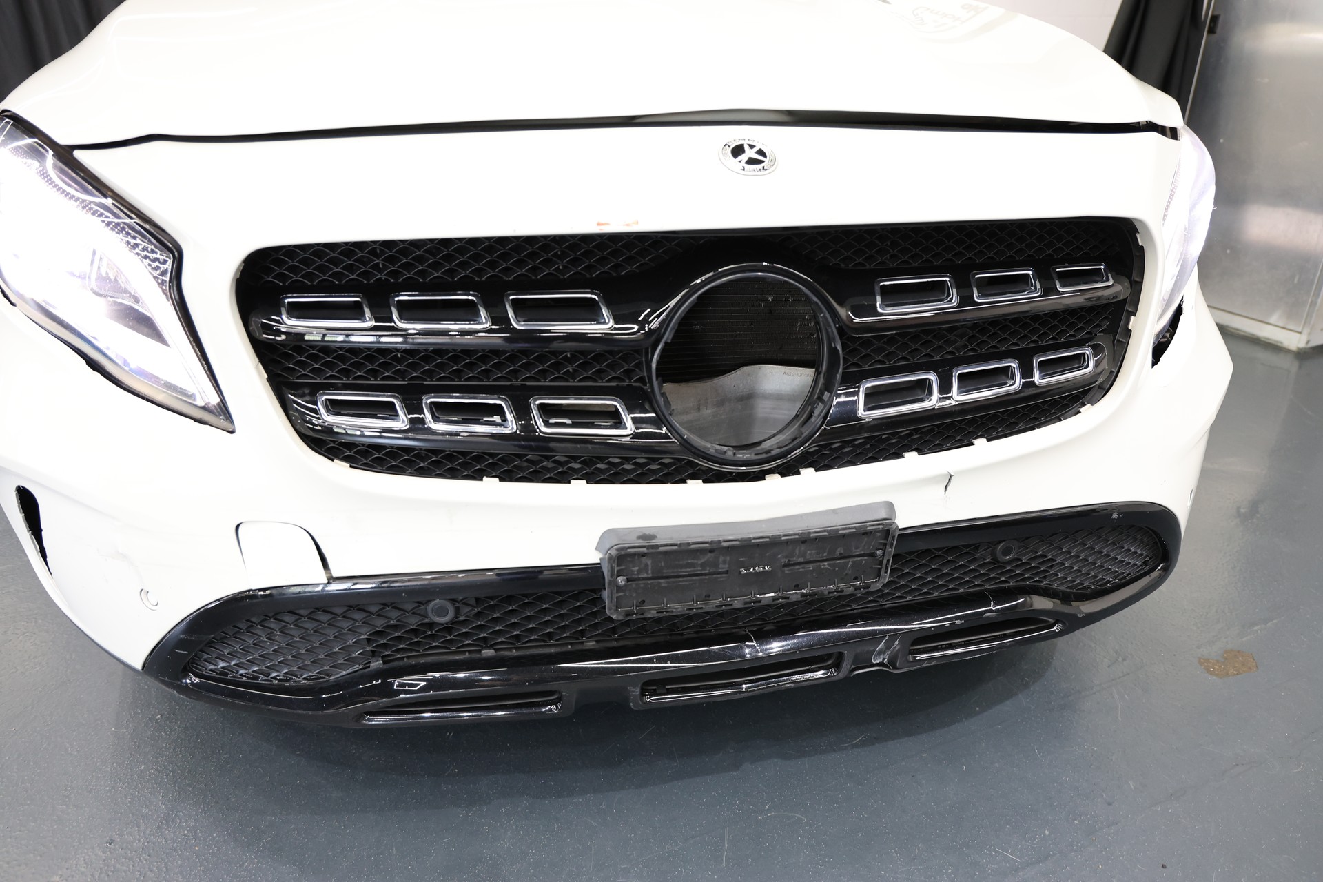 MERCEDES-BENZ GLA 200 Night Star 7G-DCT-image-5
