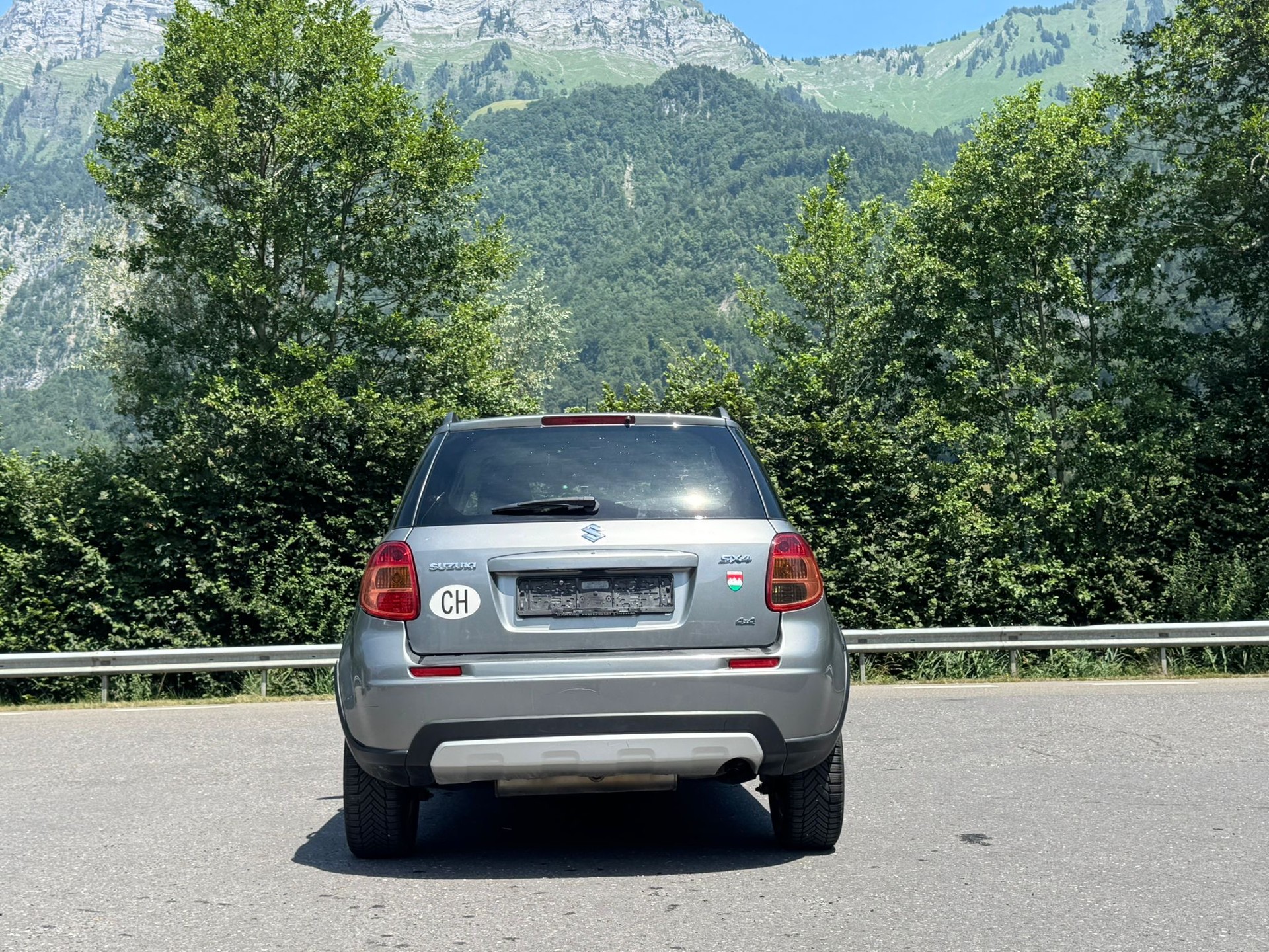 SUZUKI SX4 1.6 16V GL Top Barry 4WD-image-9