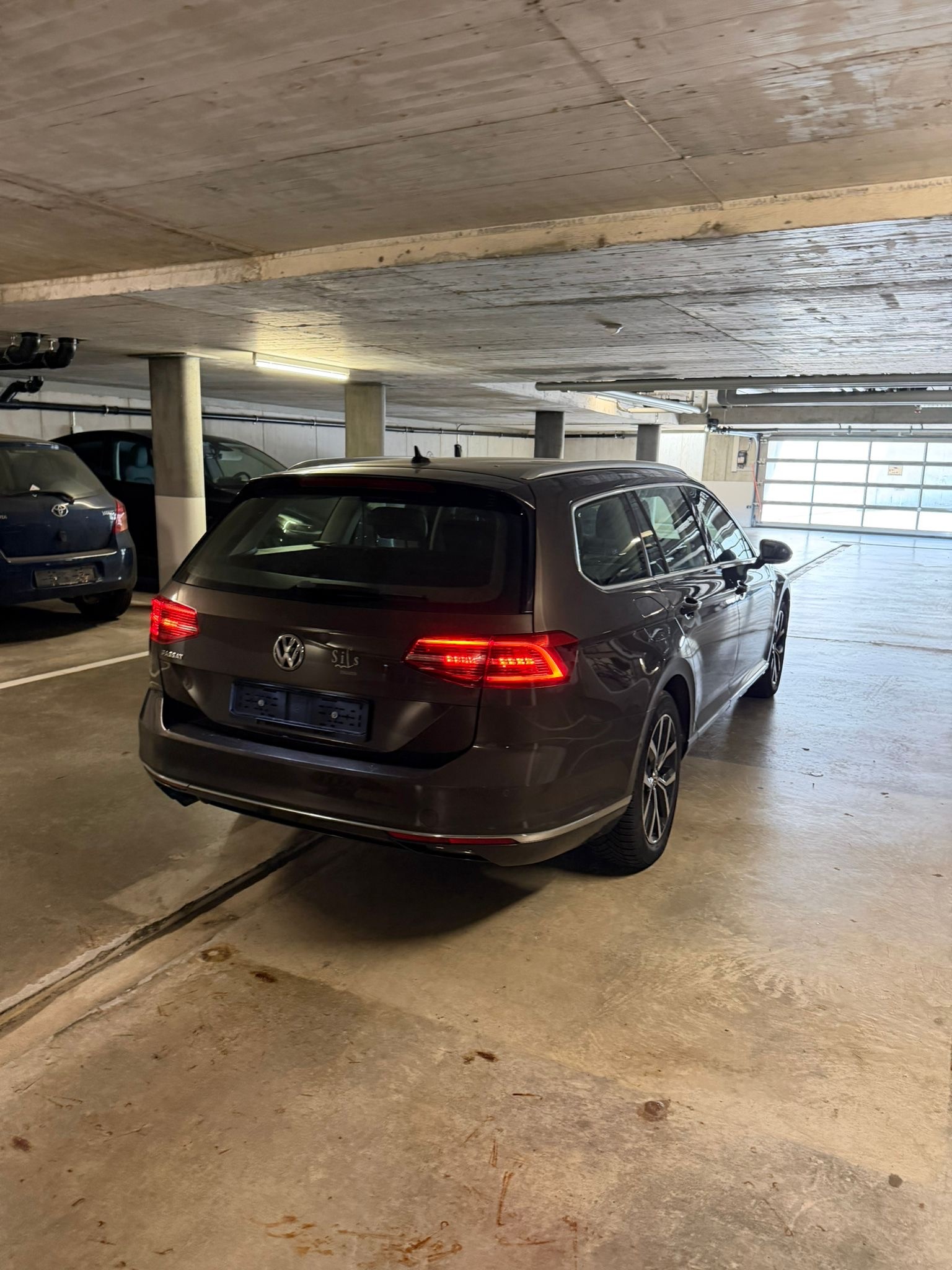 VW Passat Variant 2.0 TDI BMT Comfortline DSG 4Motion-image-4