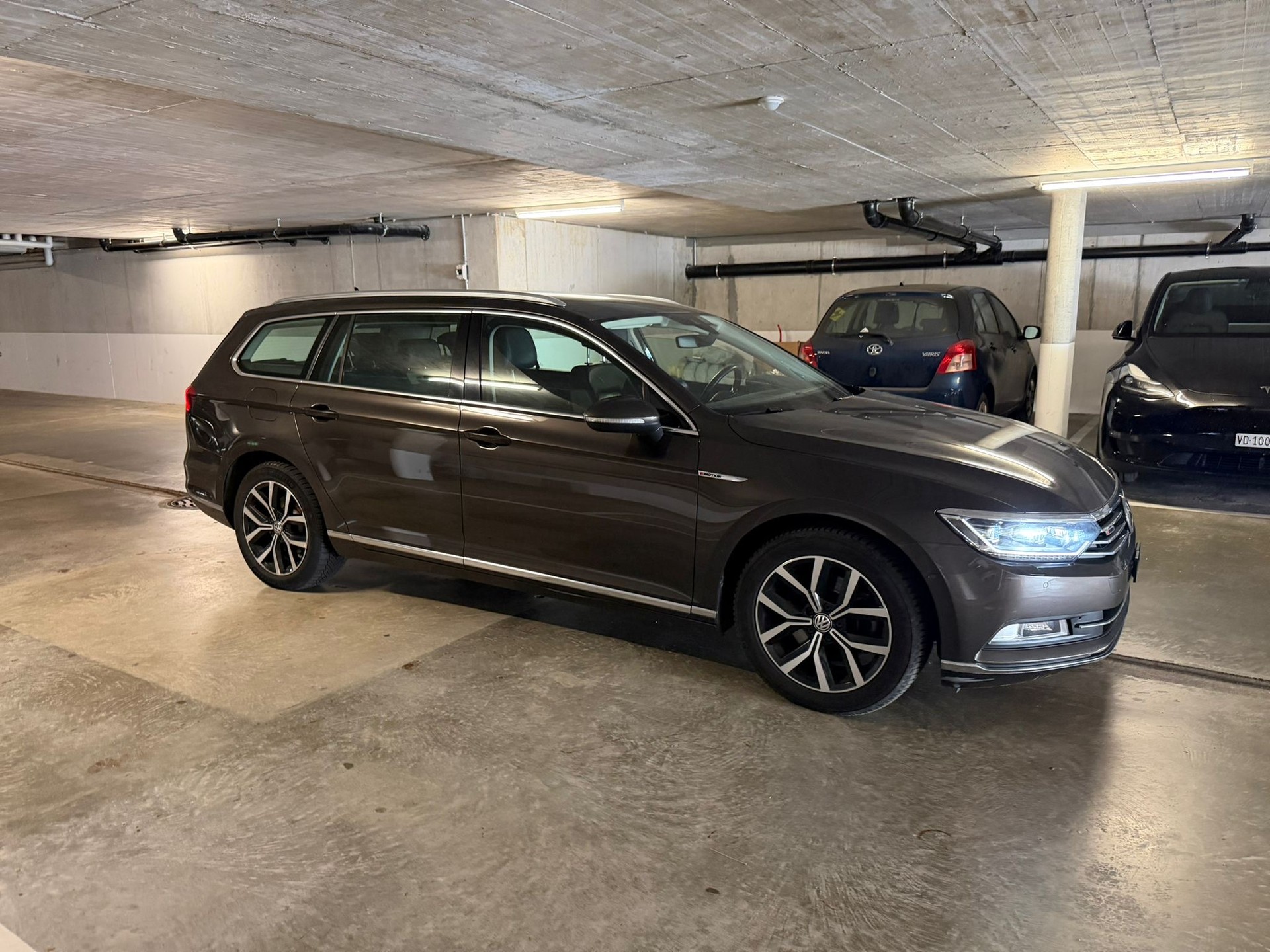 VW Passat Variant 2.0 TDI BMT Comfortline DSG 4Motion-image-3