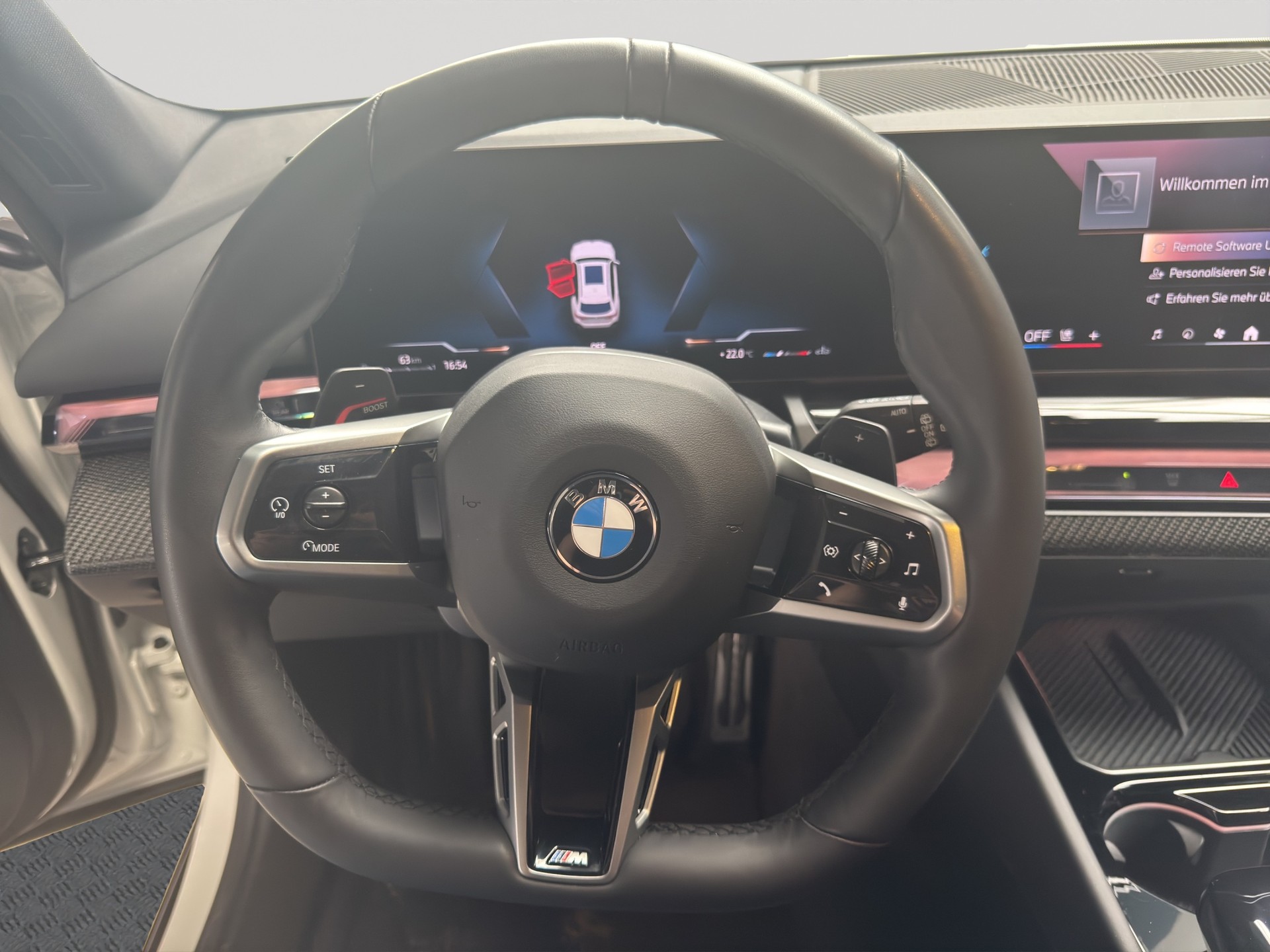 BMW 520d xDrive 48V Touring M Sport Pro Steptronic-image-10
