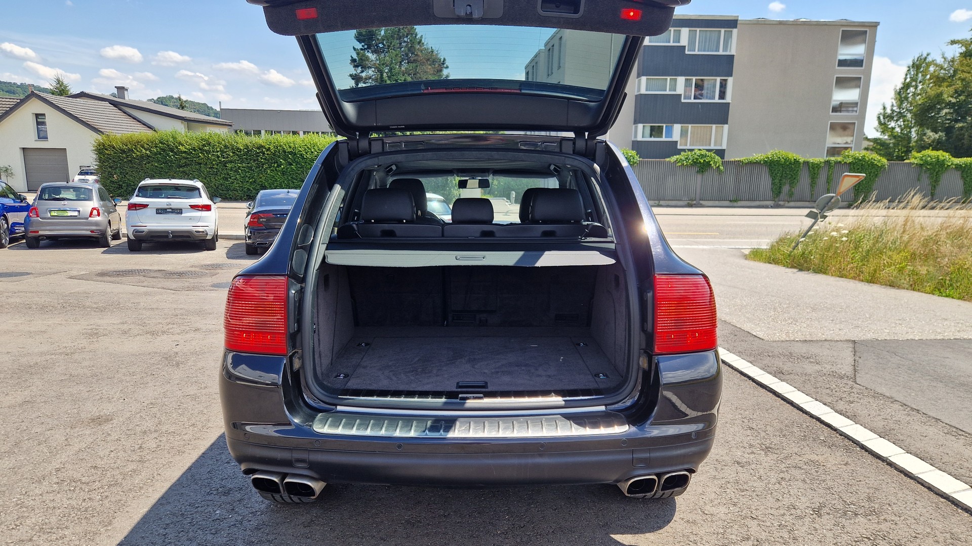 PORSCHE Cayenne Turbo-image-14